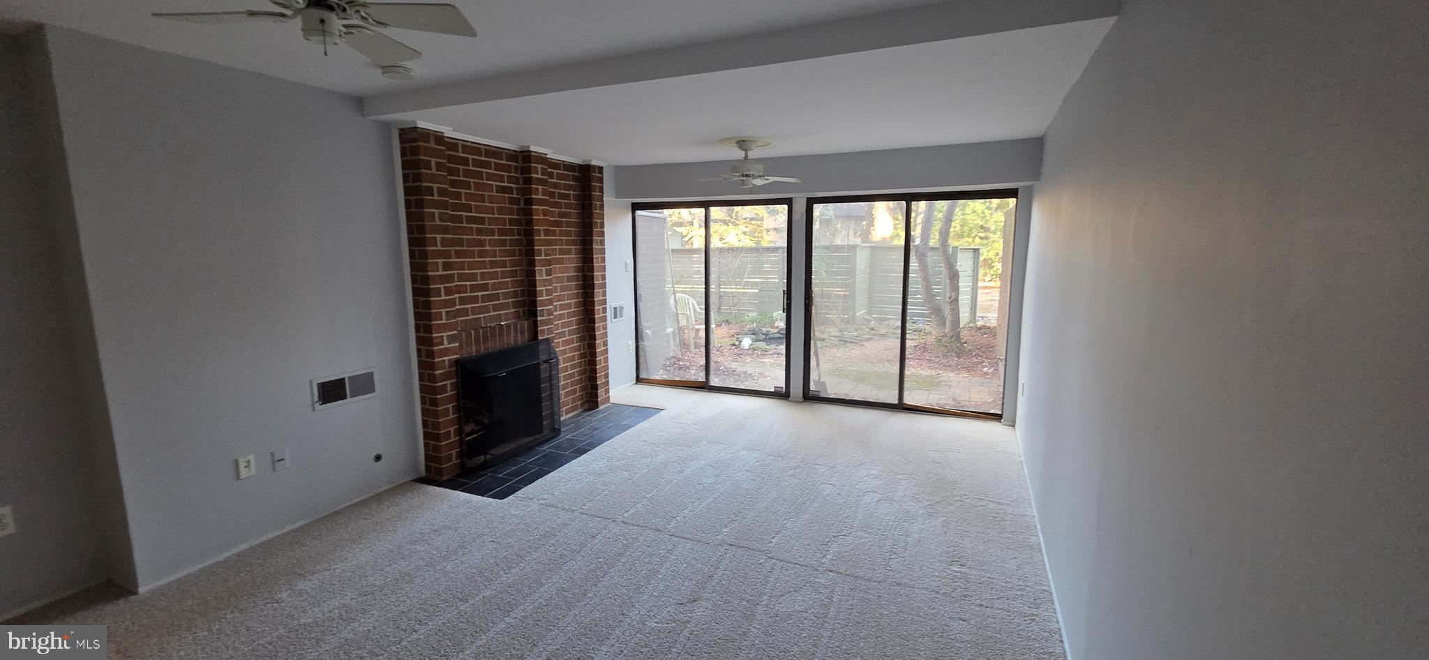 RESTON - Residential Lease