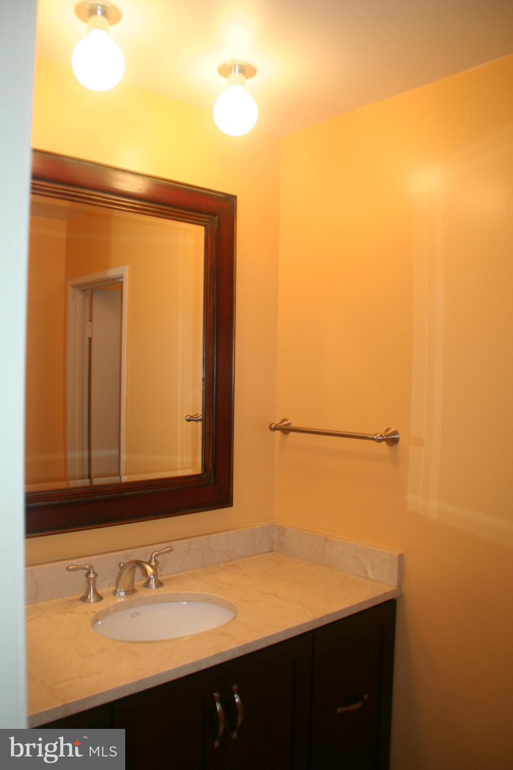 RESTON - Residential Lease