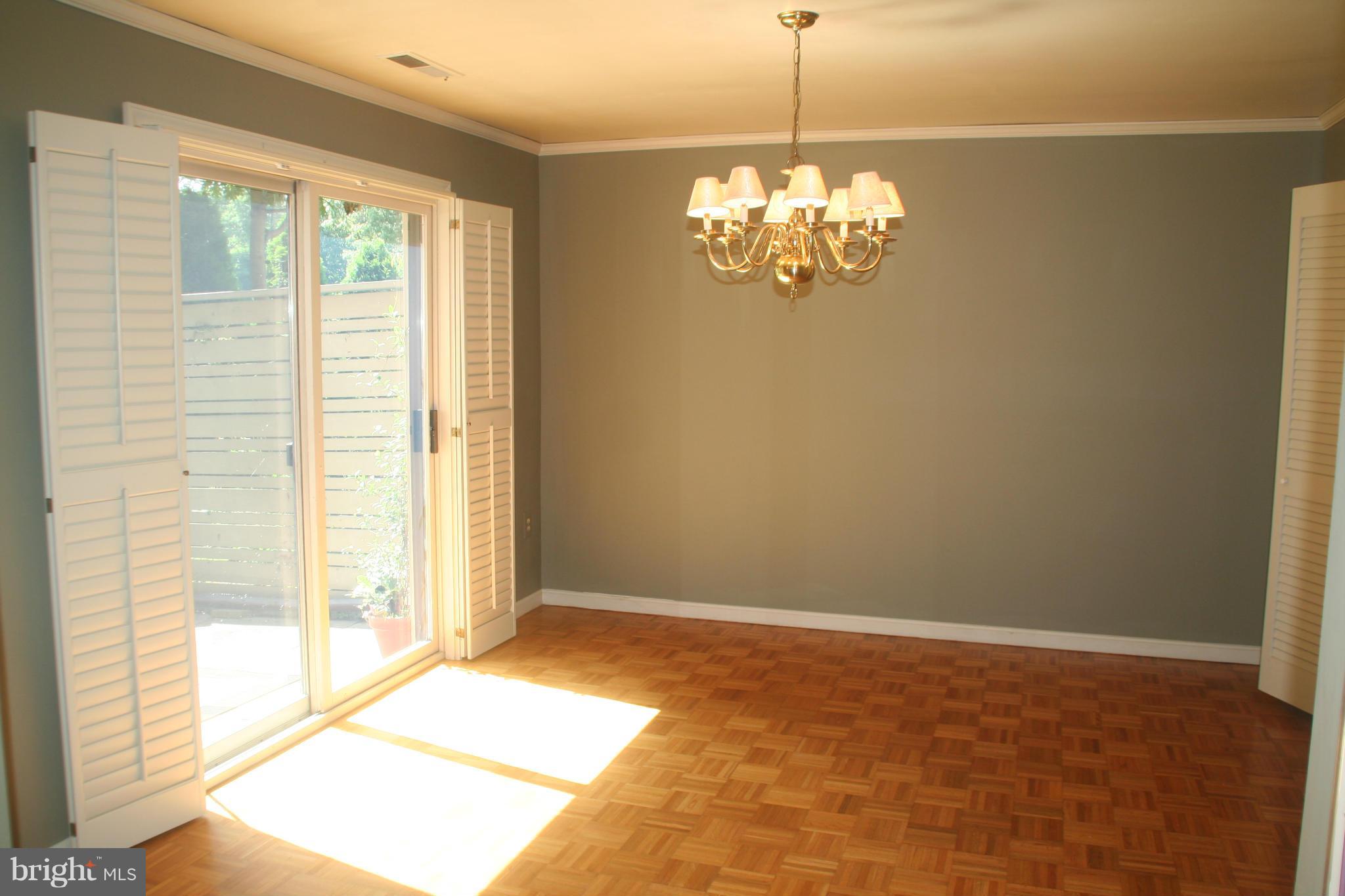 RESTON - Residential Lease