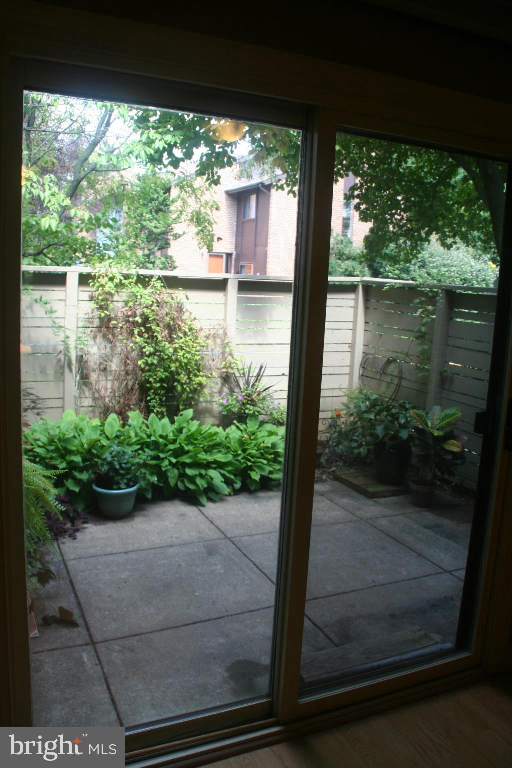 RESTON - Residential Lease