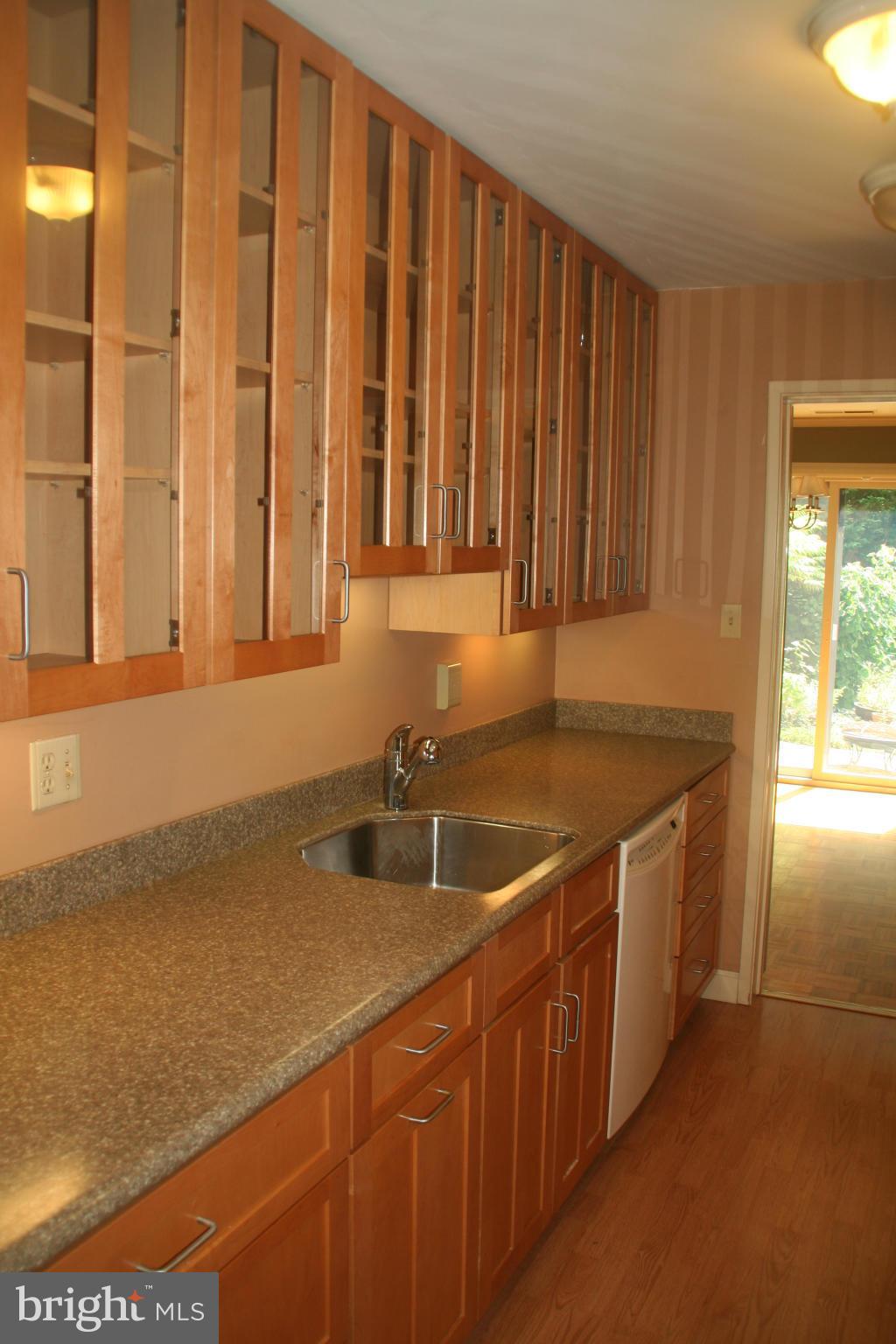 RESTON - Residential Lease