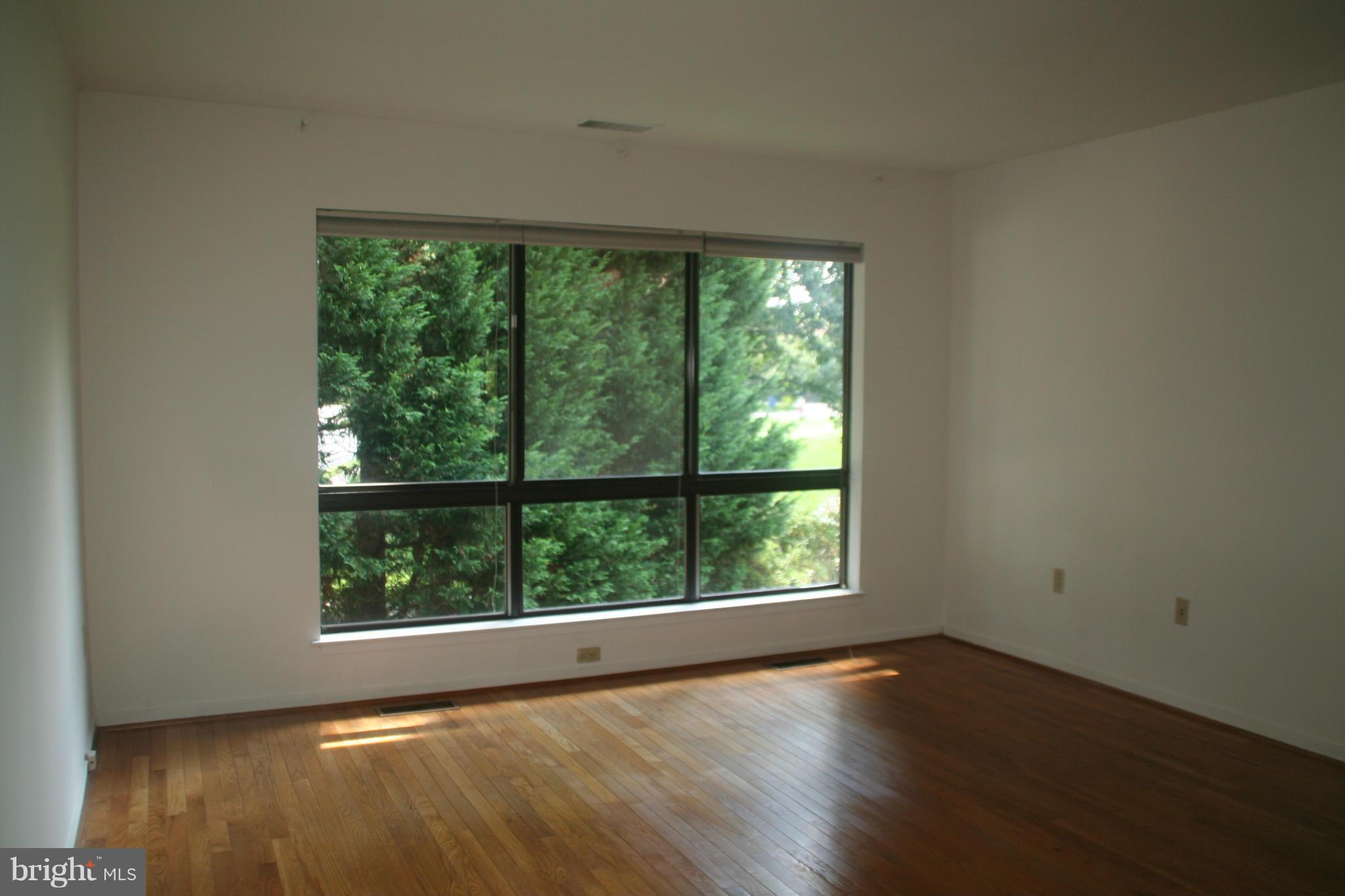 RESTON - Residential Lease