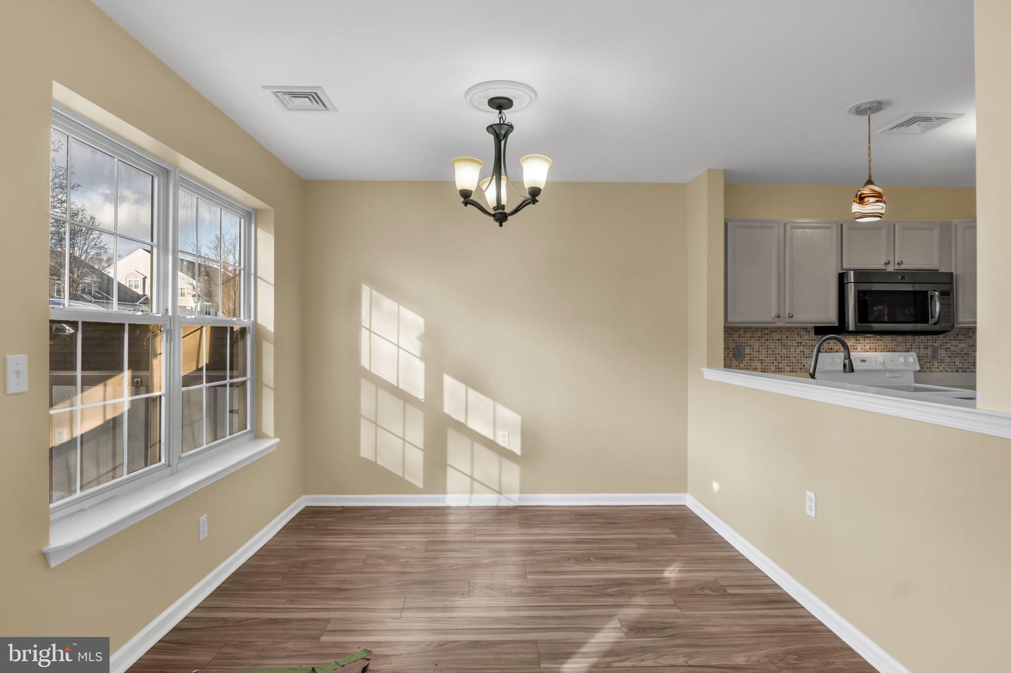 COURTYARDS OF CARLISLE - Residential