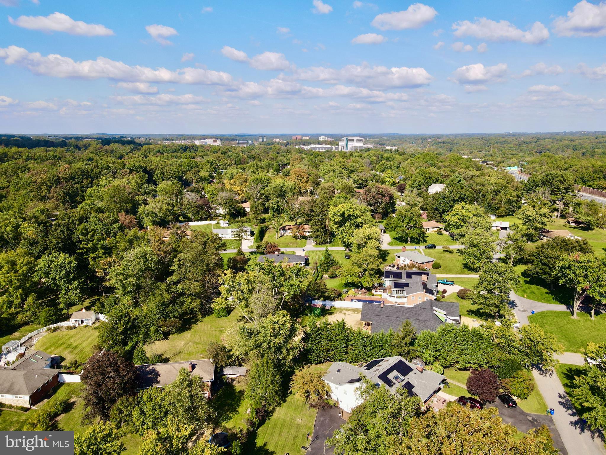 ATHOLTON SQUARE - Commercial Lease