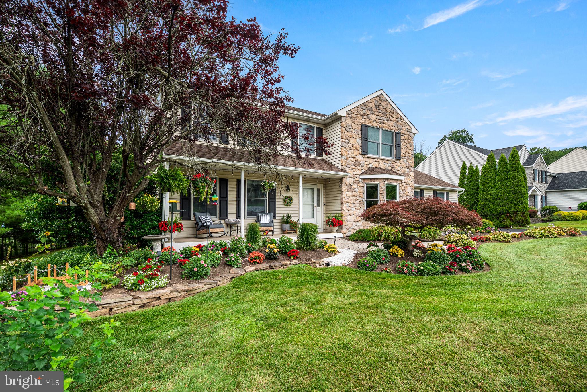 55 RAMBLEWOOD DRIVE