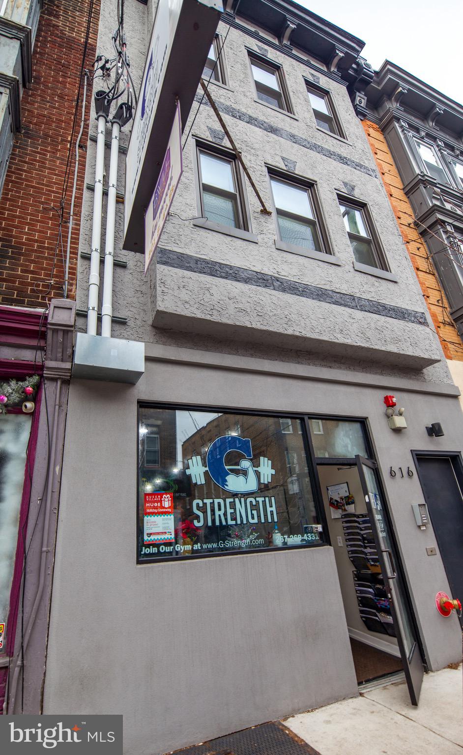 QUEEN VILLAGE - Residential Lease