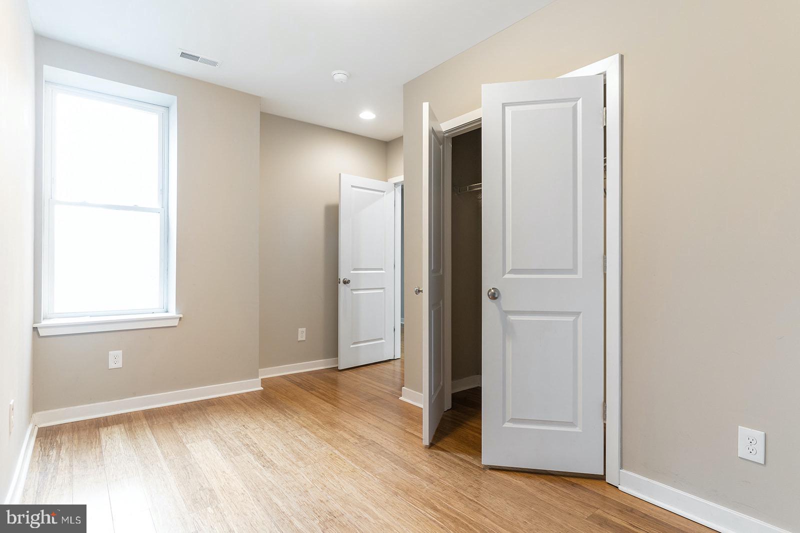 QUEEN VILLAGE - Residential Lease