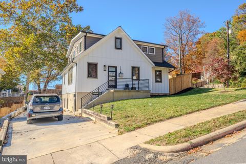 Homes For Rent - 1900 S Randolph Street #A<br/> ARLINGTON, VA 22204