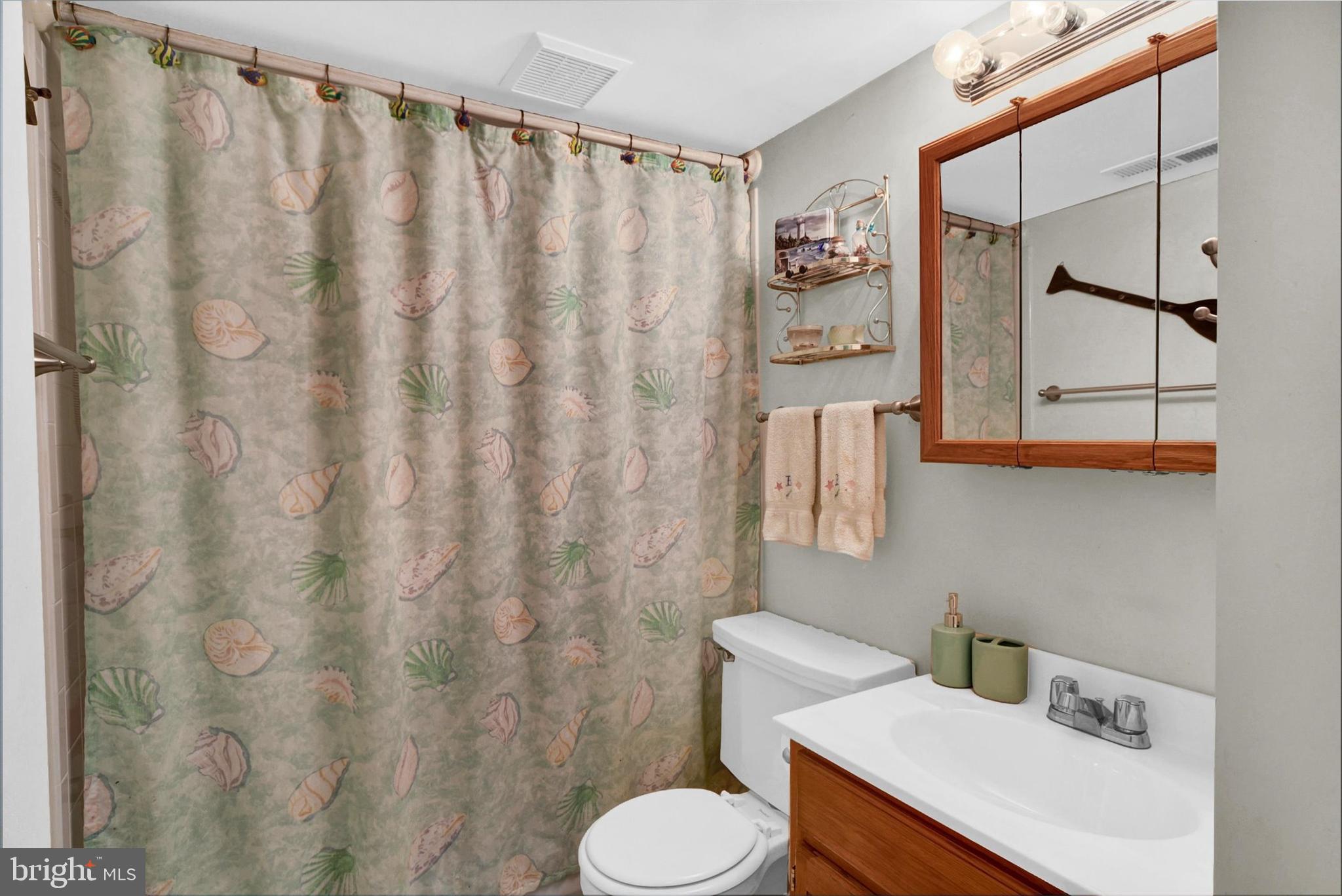 MIDDLETOWN FARMS - Residential