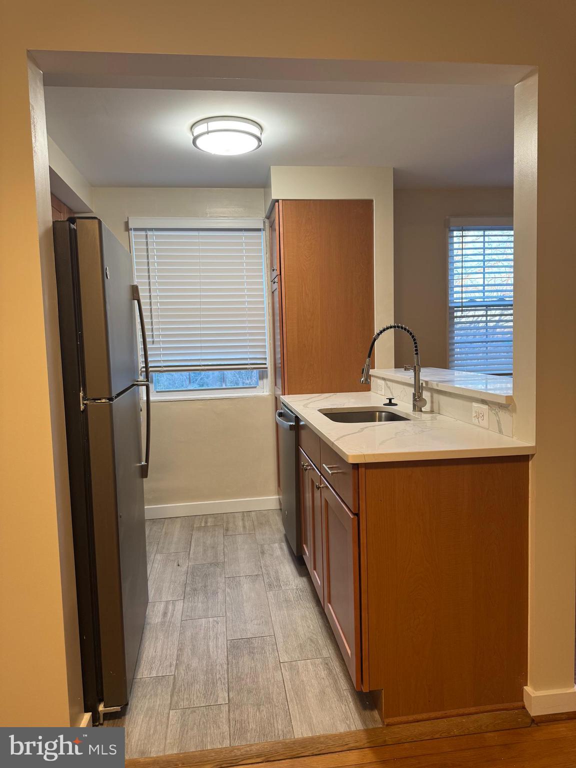 133 S COURTHOUSE ROAD 7