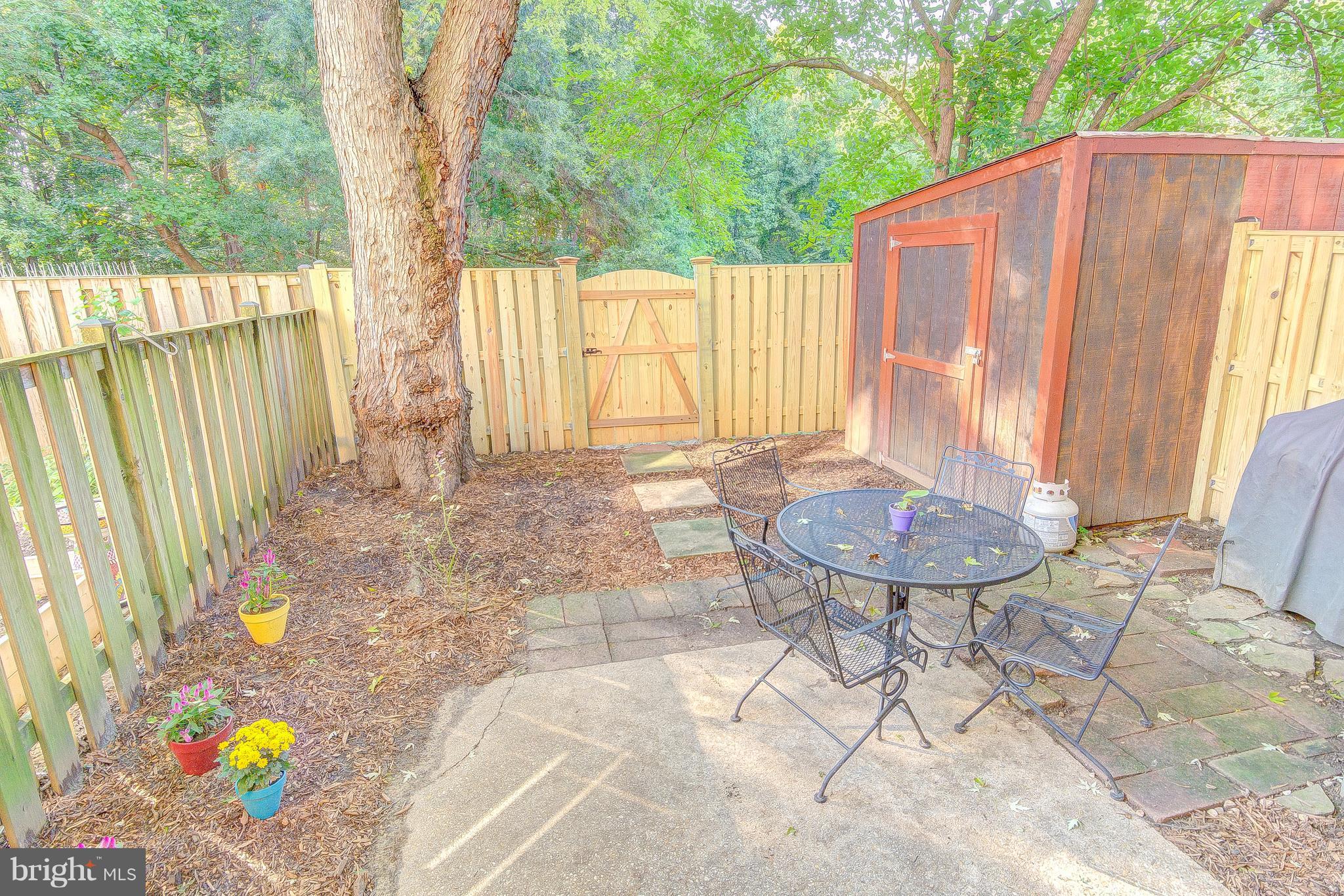 CROFTON MEADOWS - Residential