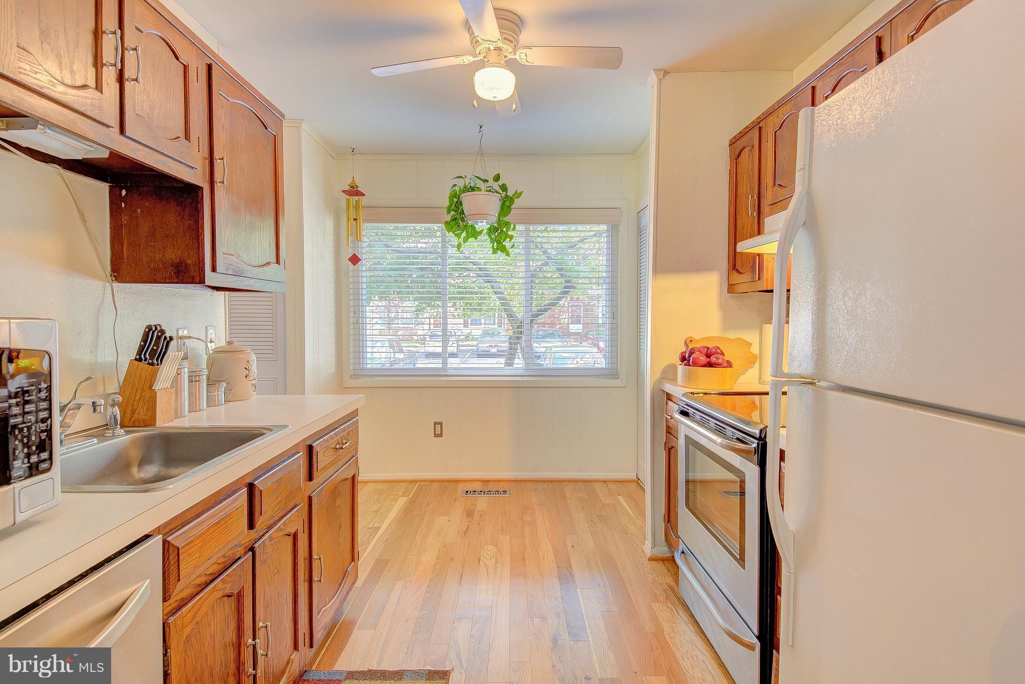 CROFTON MEADOWS - Residential