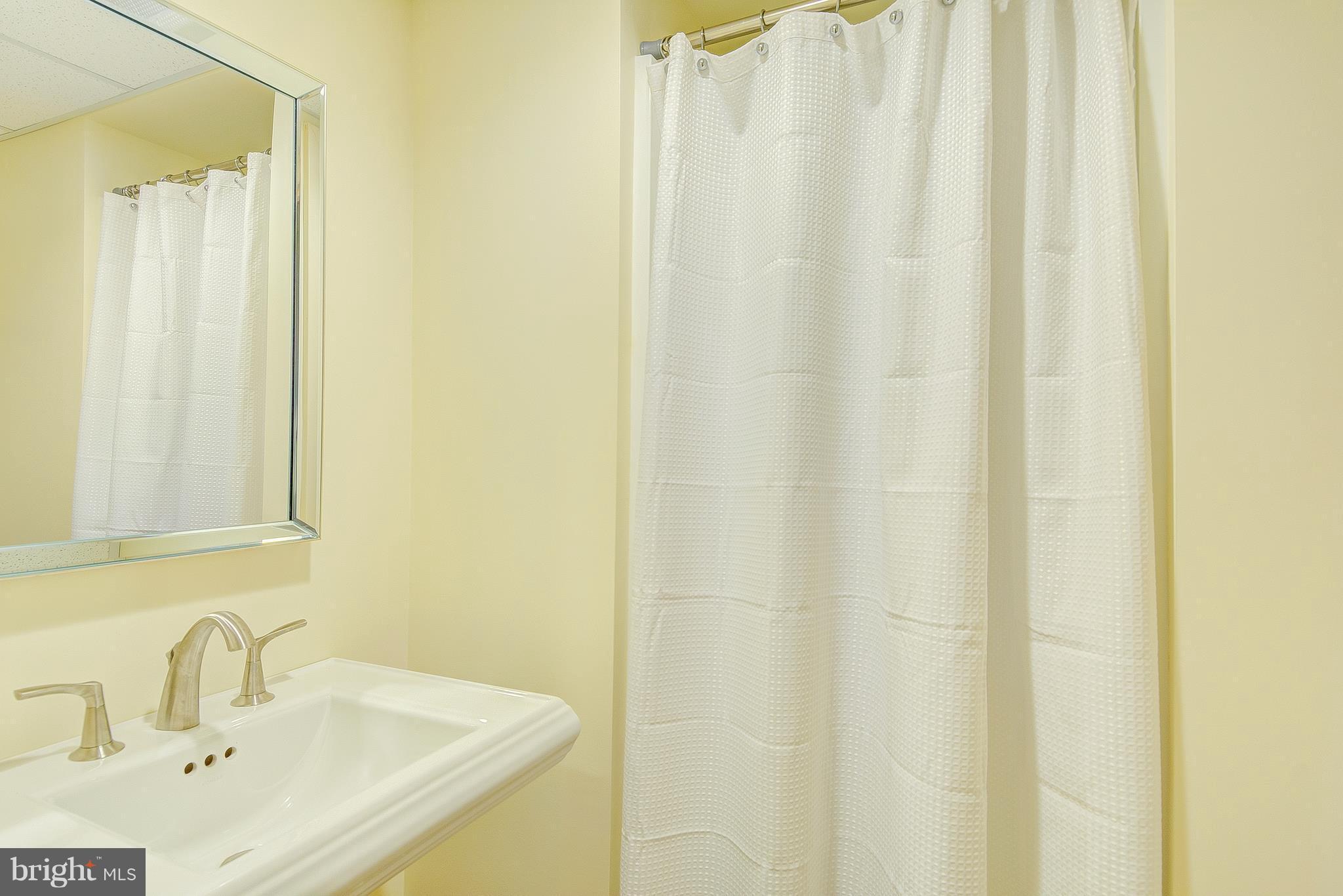 CROFTON MEADOWS - Residential