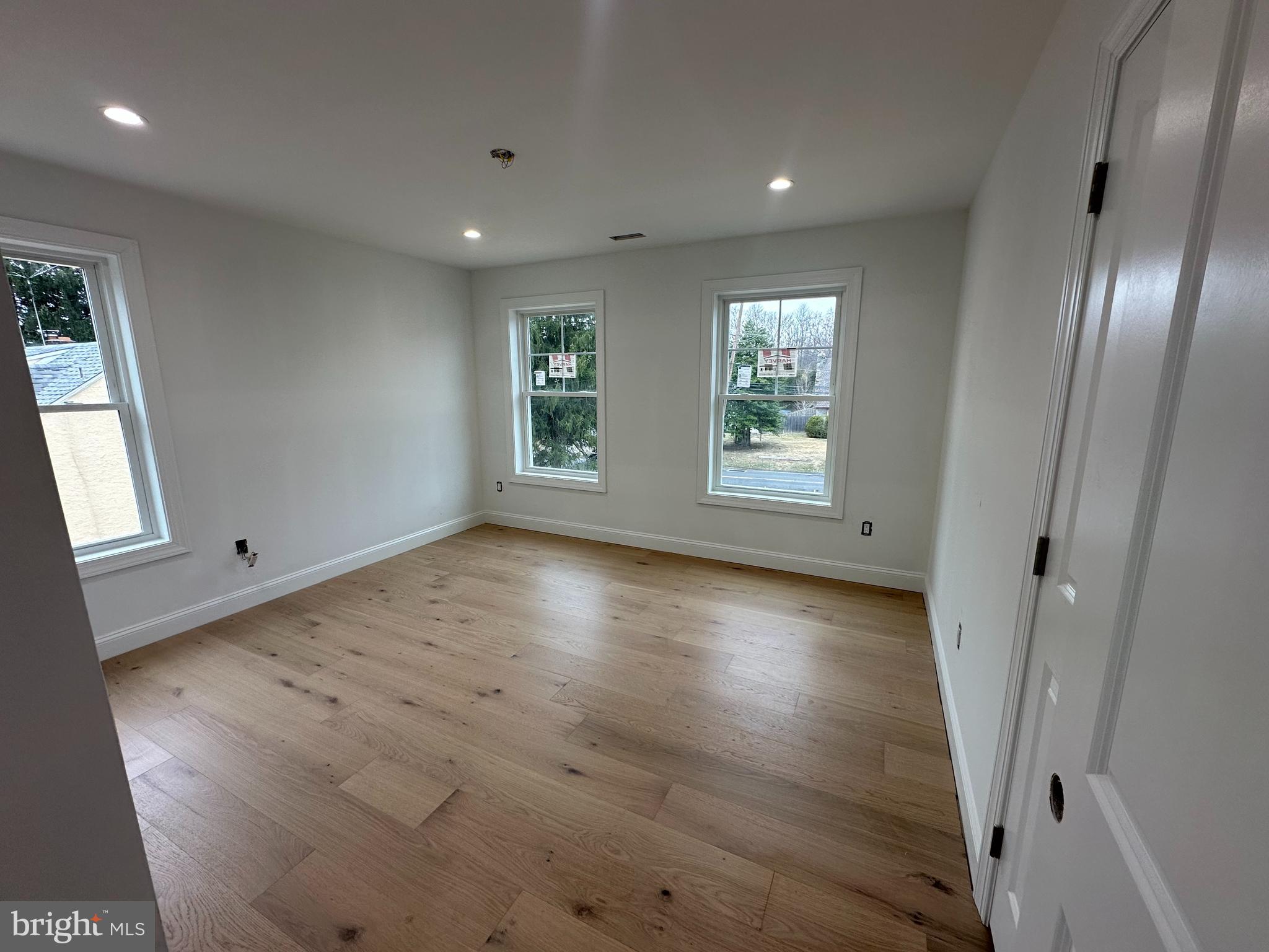 UPPER SOUTHAMPTON - Residential