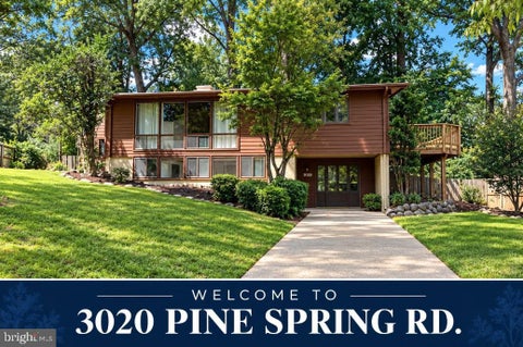 Photo of 3020 Pine Spring Road, FALLS CHURCH, VA 22042 (MLS # VAFX2341290)