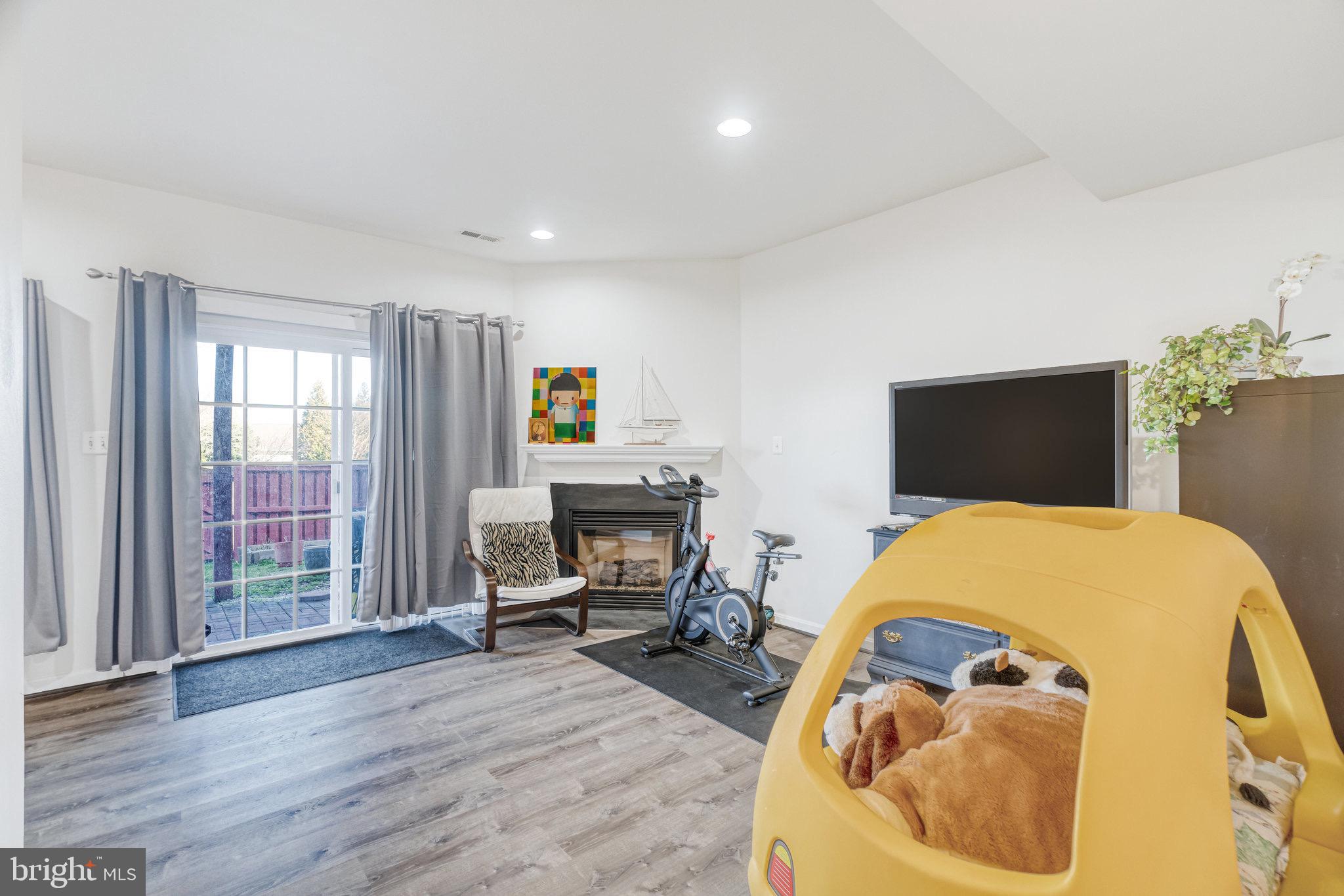 FAULKNER'S LANDING - Residential