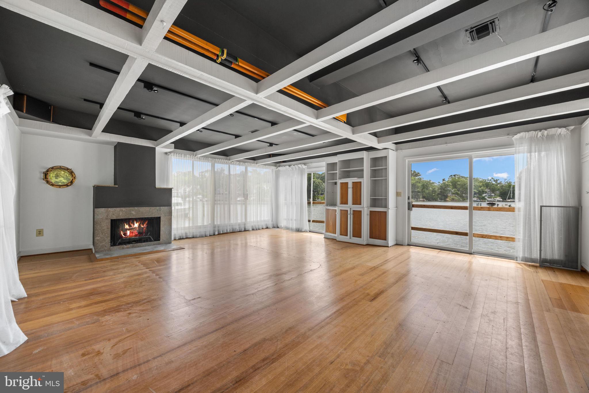 353 SOUTH DRIVE