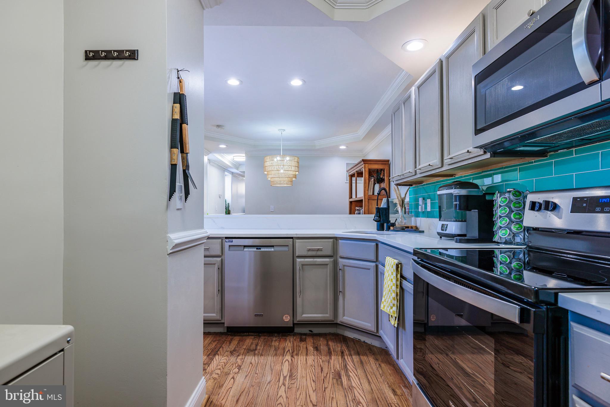 BALTIMORE HIGHLANDS - Residential