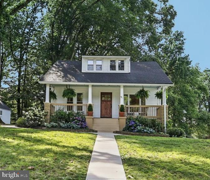 Welcome to this charming and spacious 3-bedroom, 2.5-bathroom home nestled in the heart of Capitol Heights, MD. Set on a generously sized lot—ideal for enjoying outdoor living with added privacy provided by mature trees in a serene, peaceful setting. Inside, you’ll find beautiful hardwood floors that flow seamlessly throughout the home, adding warmth and character to every room. The updated kitchen is filled with natural light thanks to an abundance of windows and showcases stainless steel appliances, elegant porcelain-tiled backsplash, and ample cabinet space for storage and functionality.
The main level includes a comfortable primary suite complete with its own attached bathroom, as well as a beautifully updated half bathroom, convenient for guests. The hardwood flooring continues upstairs, highlighting the home's thoughtful updates and cohesive design. A large basement provides excellent storage options and flexible space for hobbies, organization, or future customization.
This home is only 1 mile from the nearest Metro station, making trips or a commute to Washington, DC a breeze. Enjoy both convenience and comfort in a truly inviting setting. Don't miss your chance to tour this beautifully maintained gem!