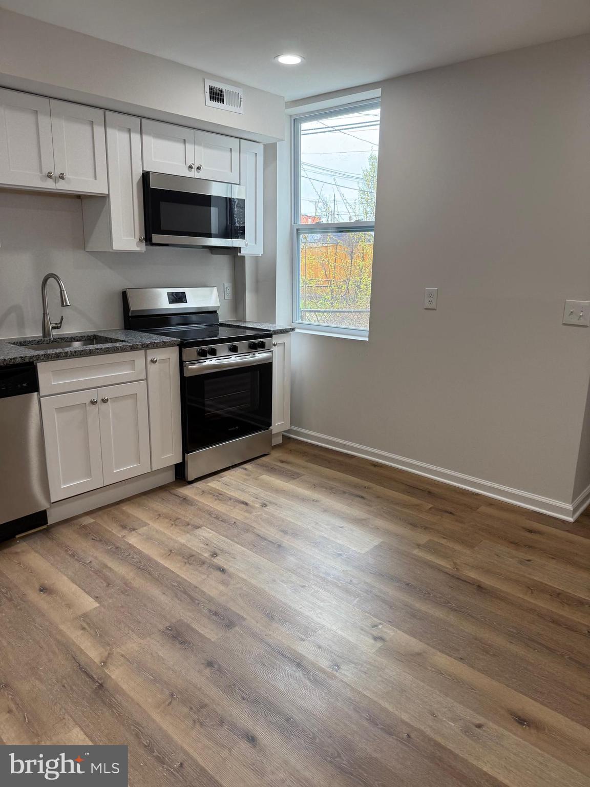 BIDDLE STREET - Residential Lease