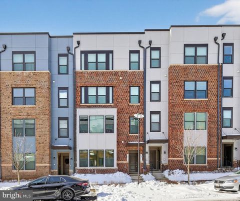 Photo of 16116 Connors Way #94, ROCKVILLE, MD 20855 (MLS # MDMC2215816)
