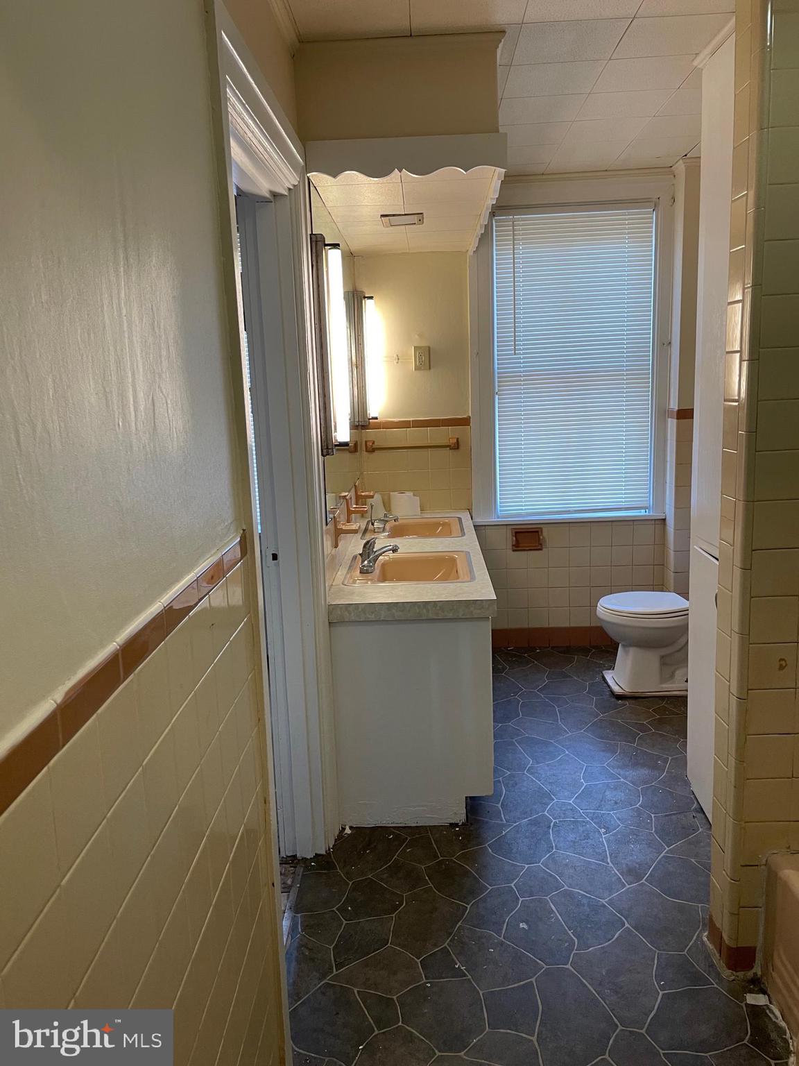 CABBAGE HILL - Residential