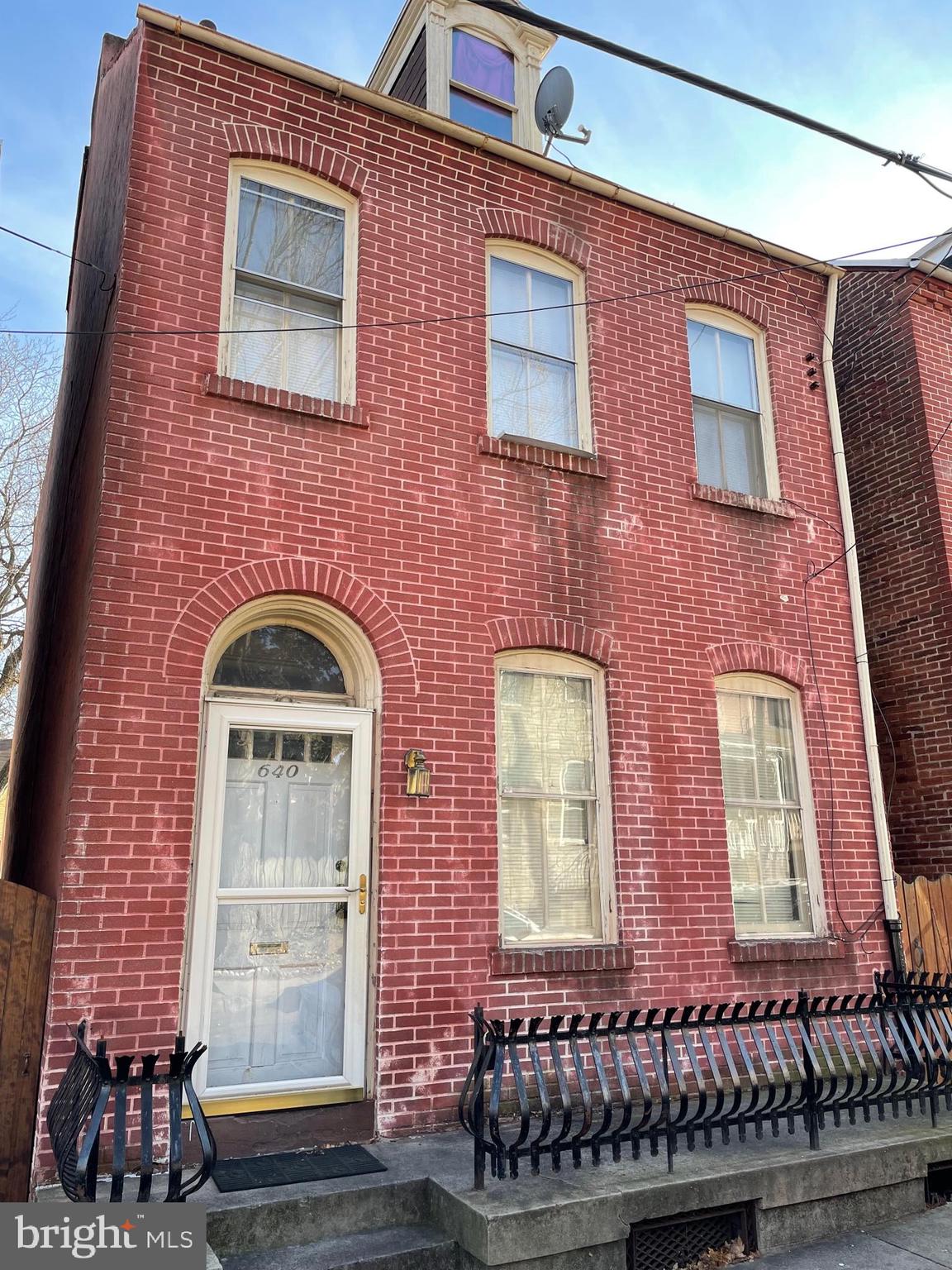 CABBAGE HILL - Residential