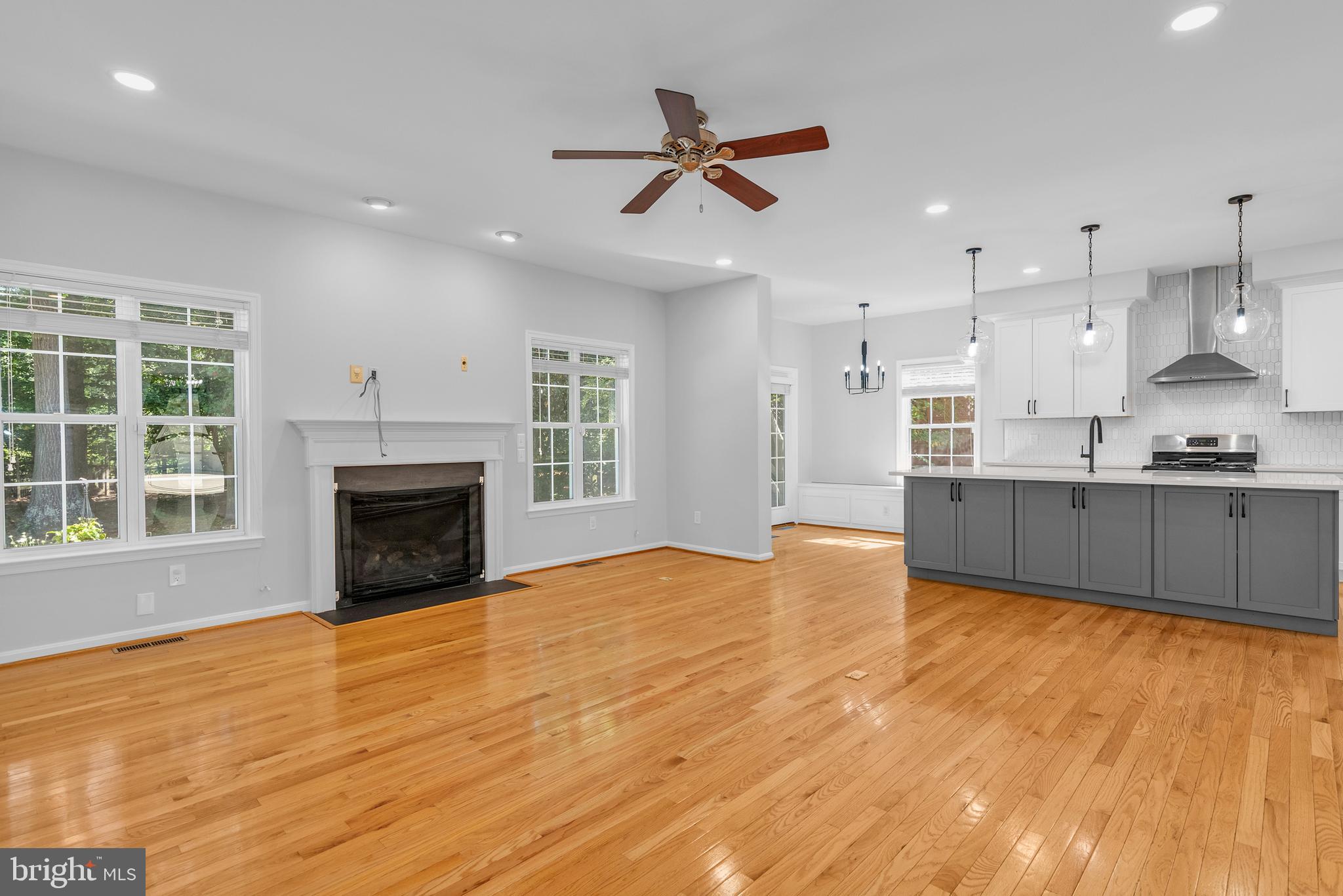 WOODS AT STONEY RIDGE - Residential