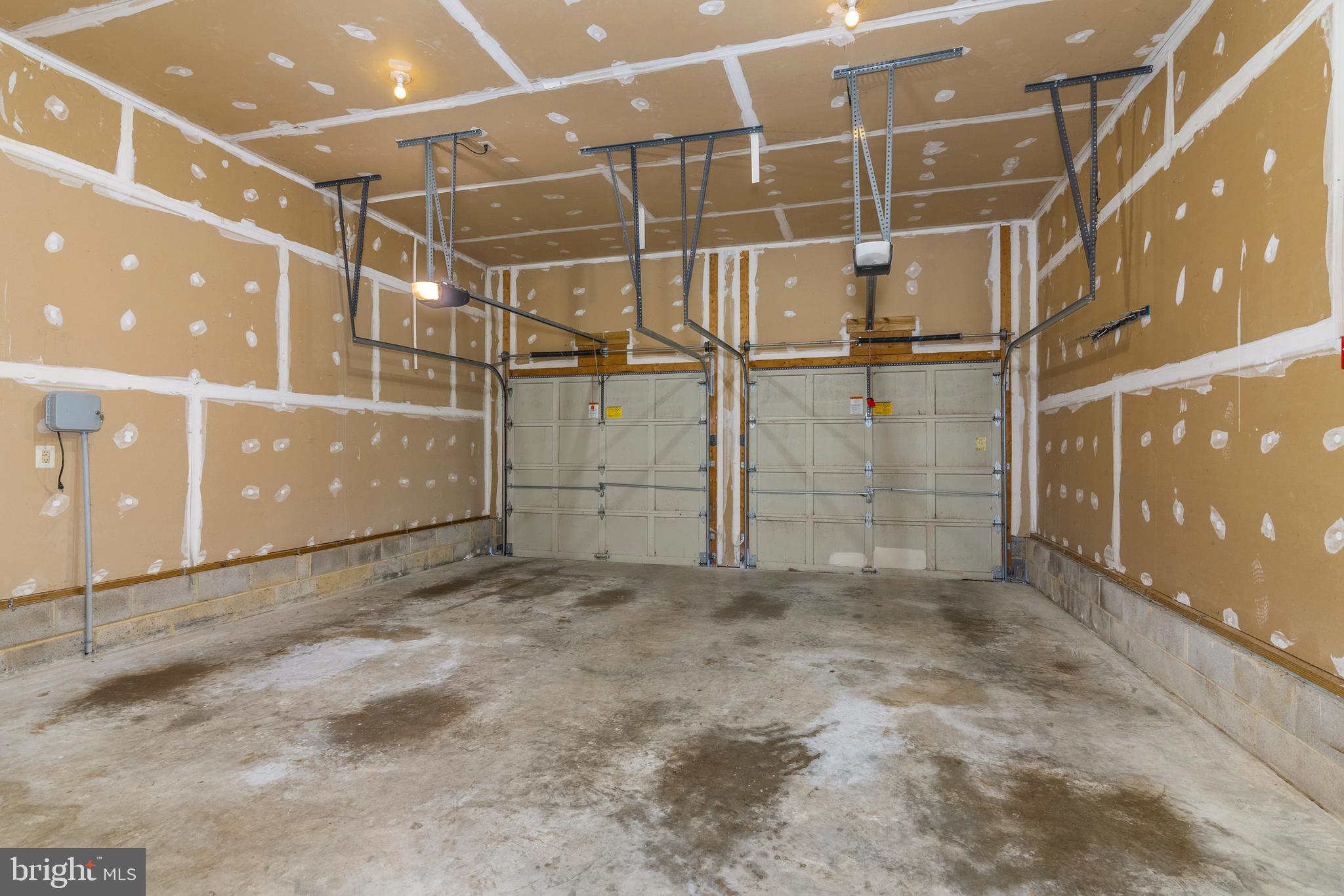 WOODS AT STONEY RIDGE - Residential