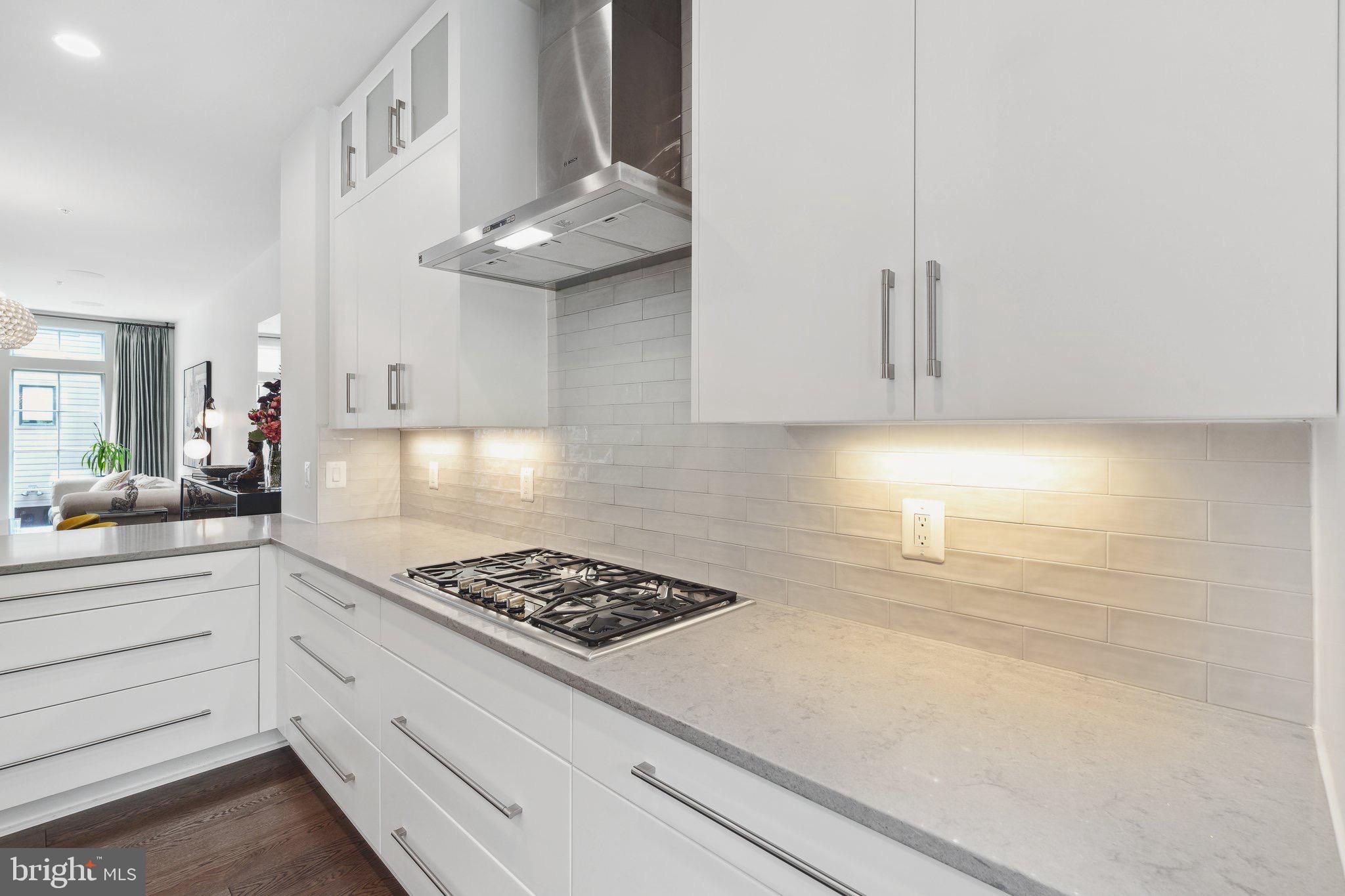 CHEVY CHASE - Residential