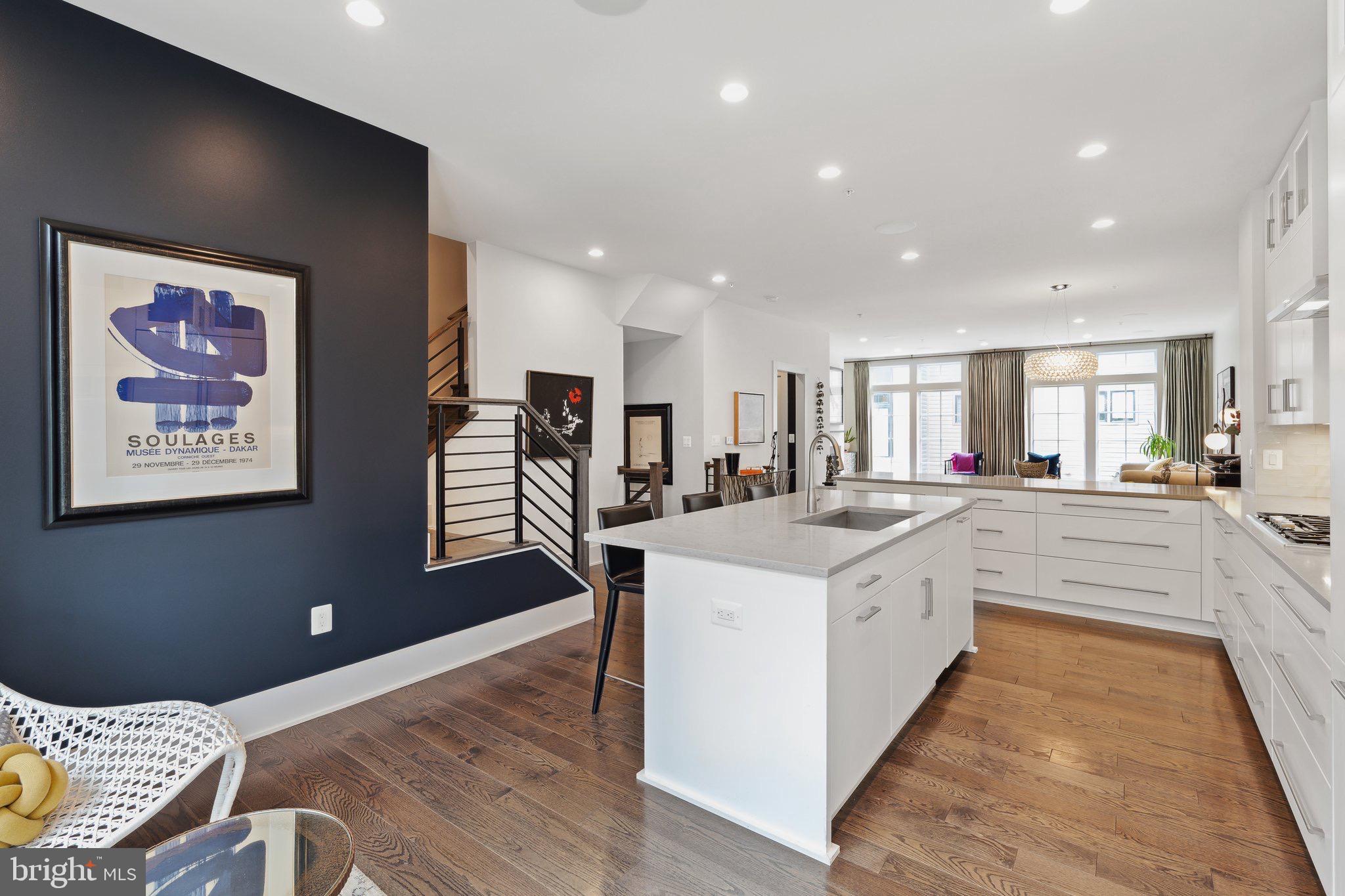 CHEVY CHASE - Residential