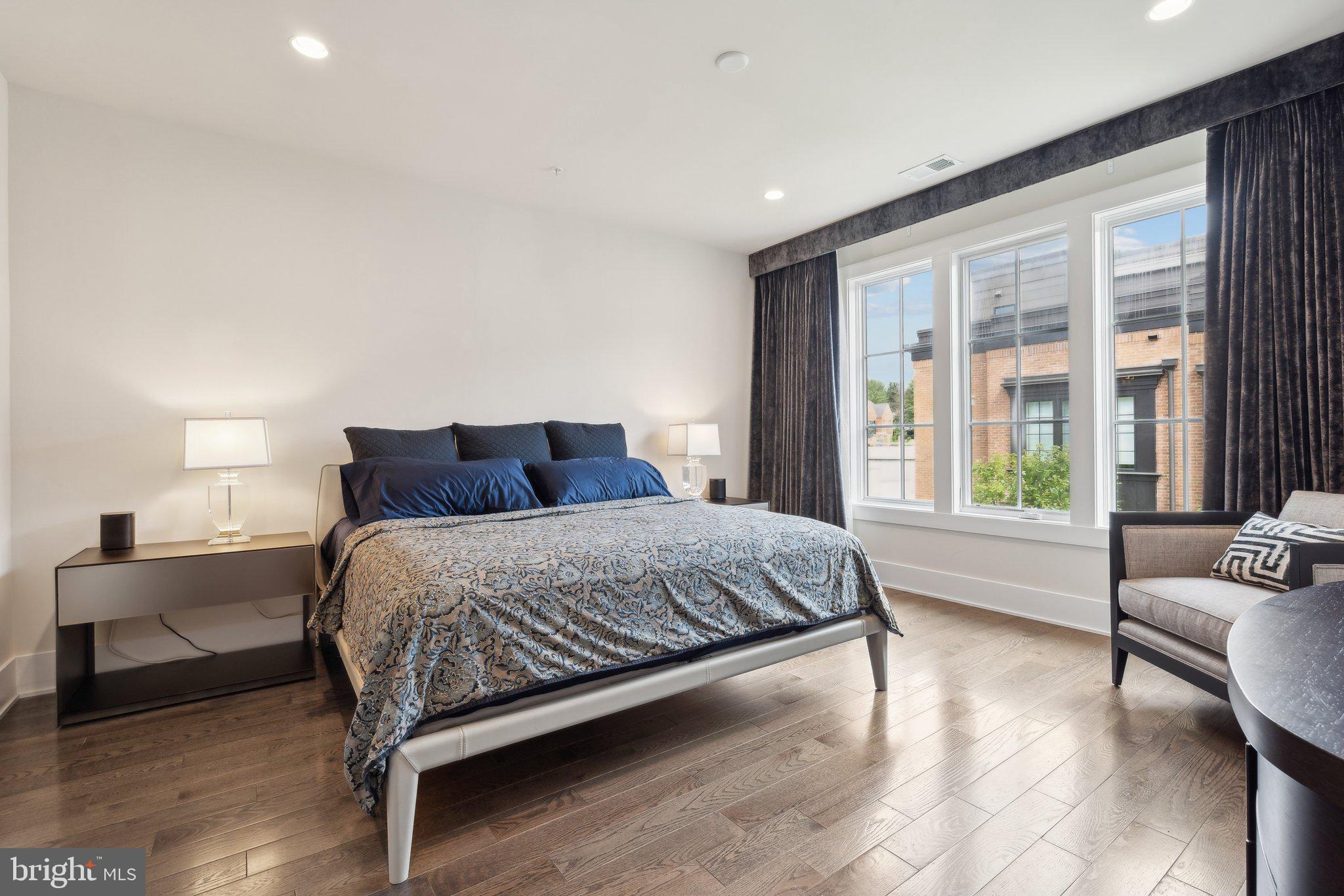 CHEVY CHASE - Residential