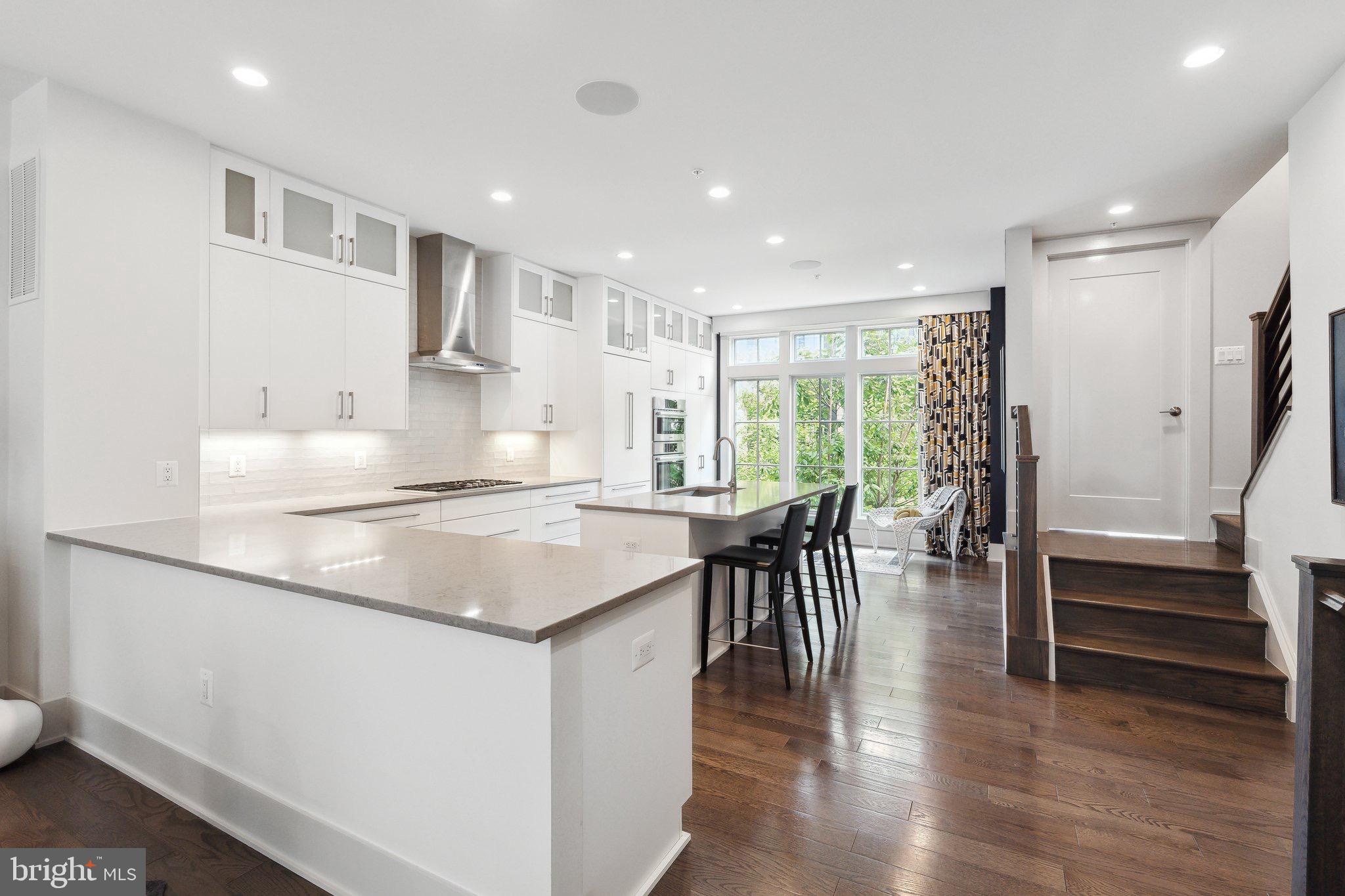 CHEVY CHASE - Residential