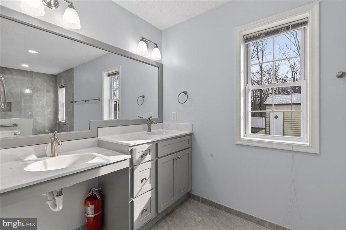 QUAIL SPRINGS ESTATES - Residential