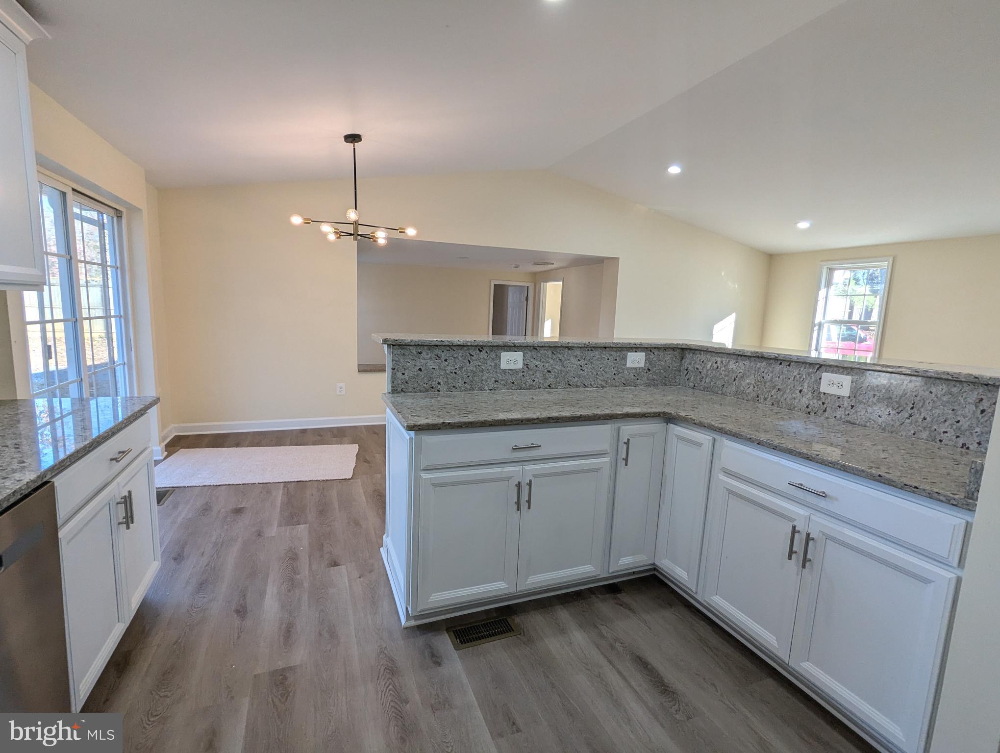 WALTON - Residential