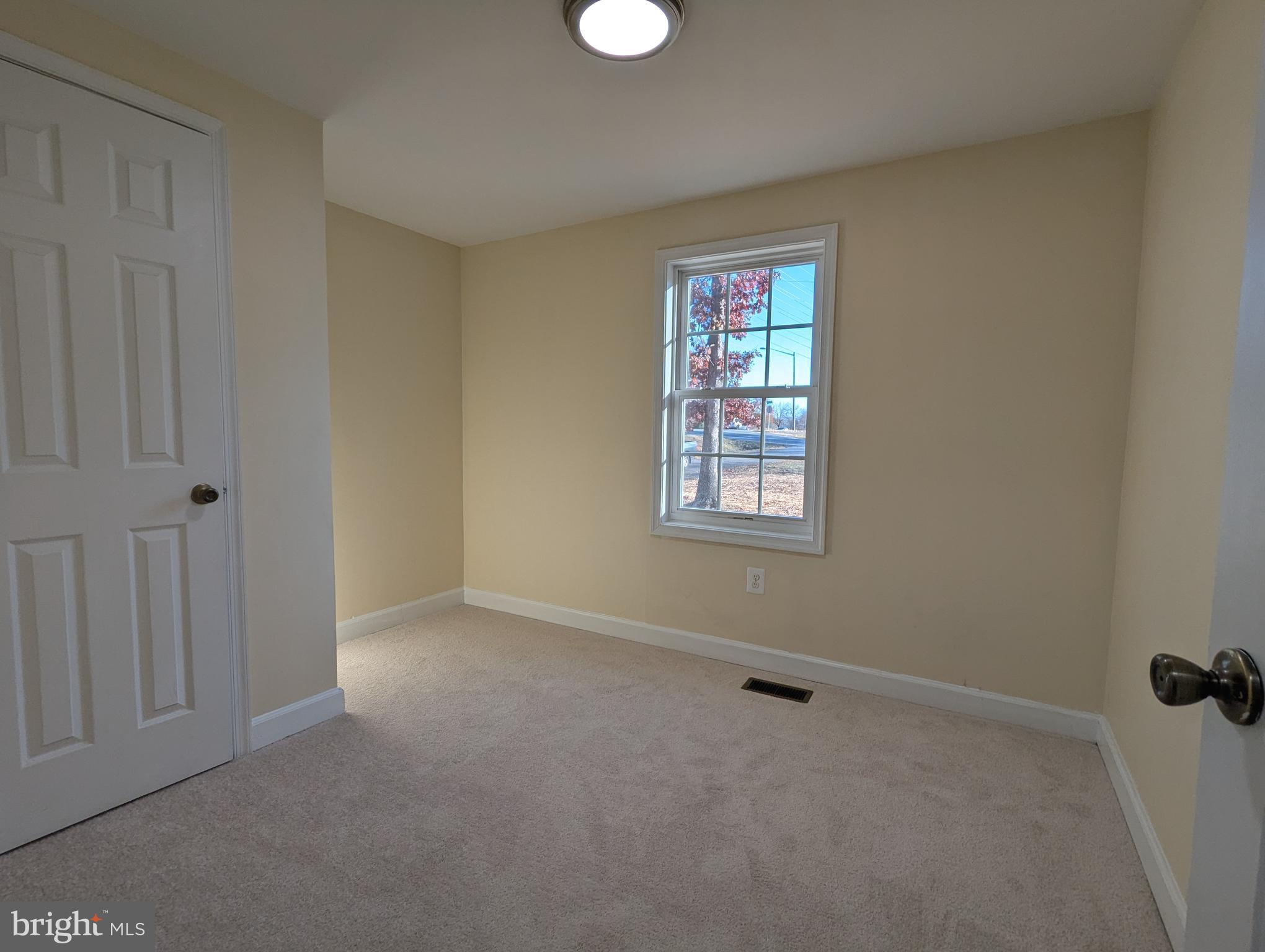 WALTON - Residential