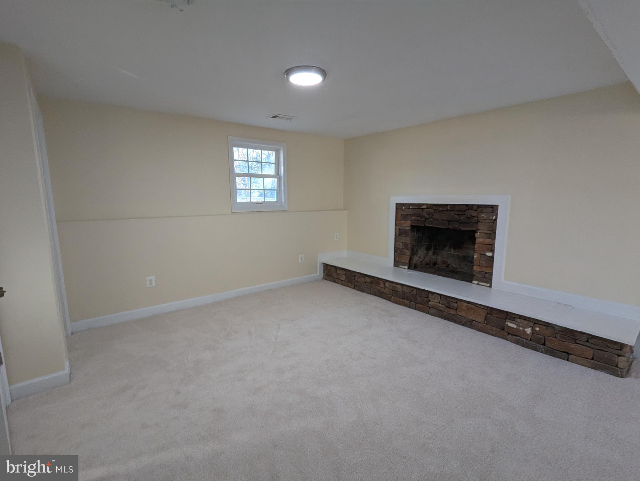 WALTON - Residential