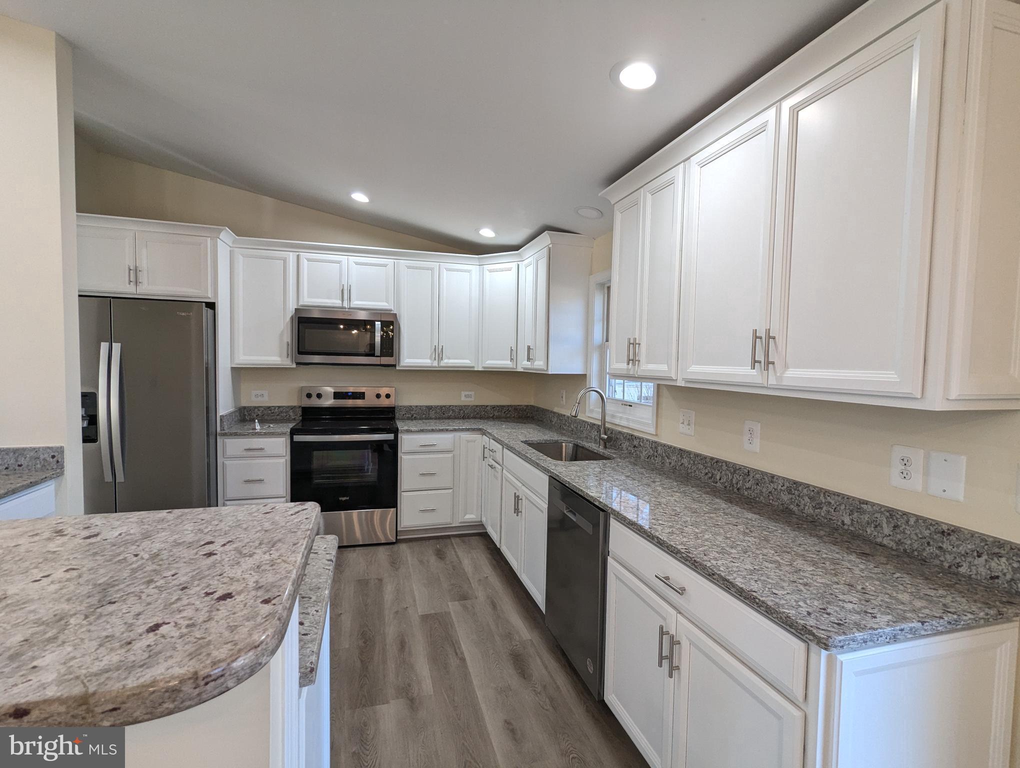 WALTON - Residential