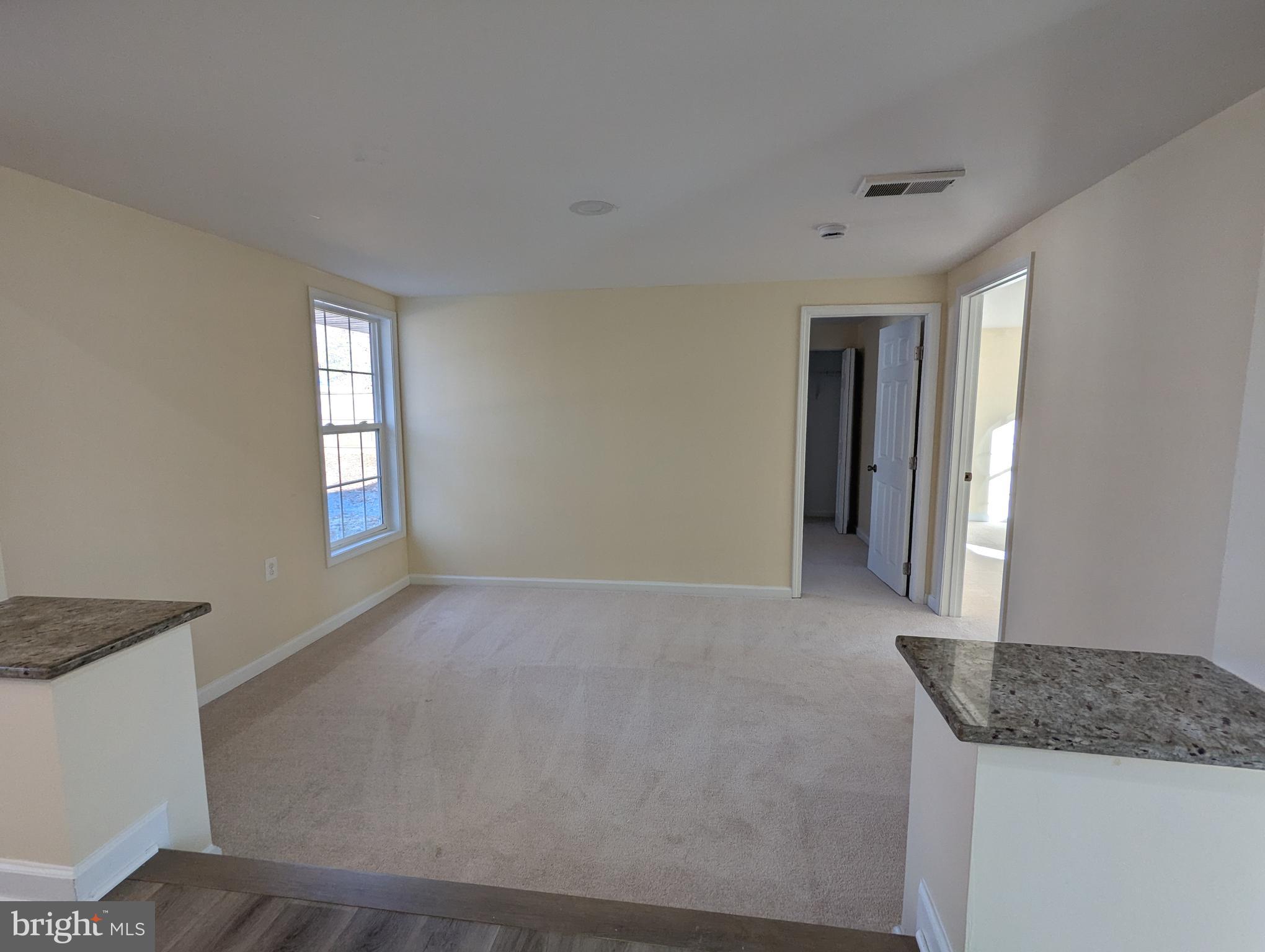 WALTON - Residential