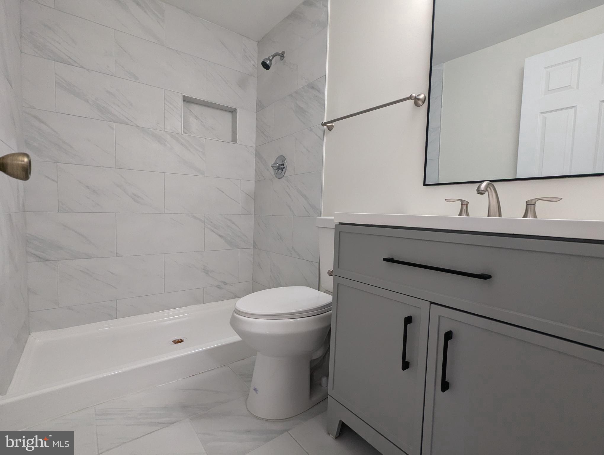 WALTON - Residential