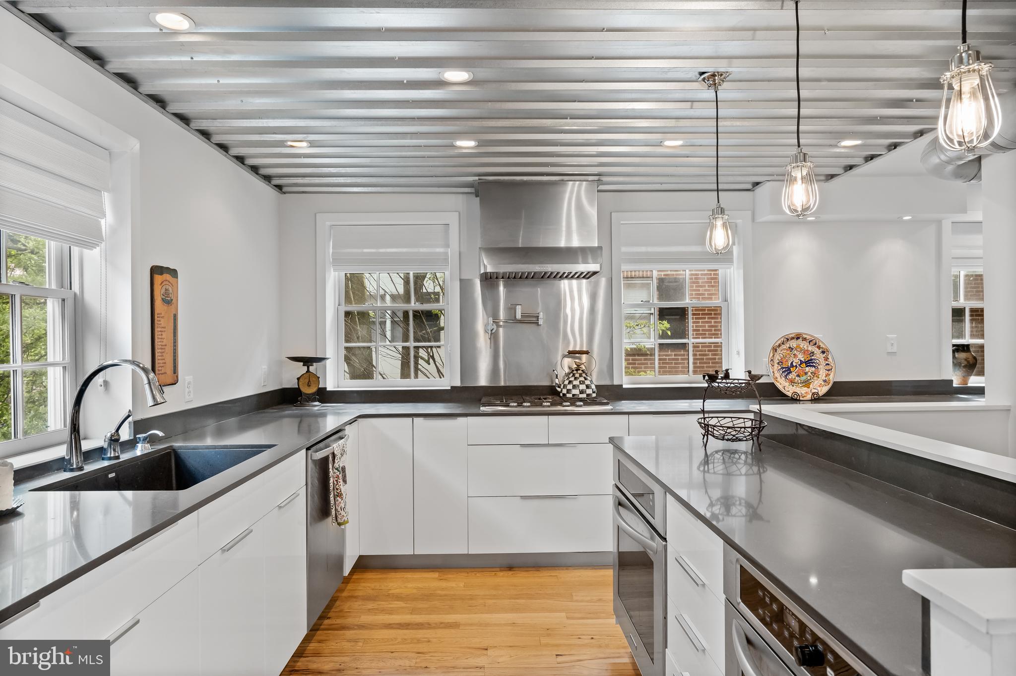 WASHINGTON SQ WEST - Residential