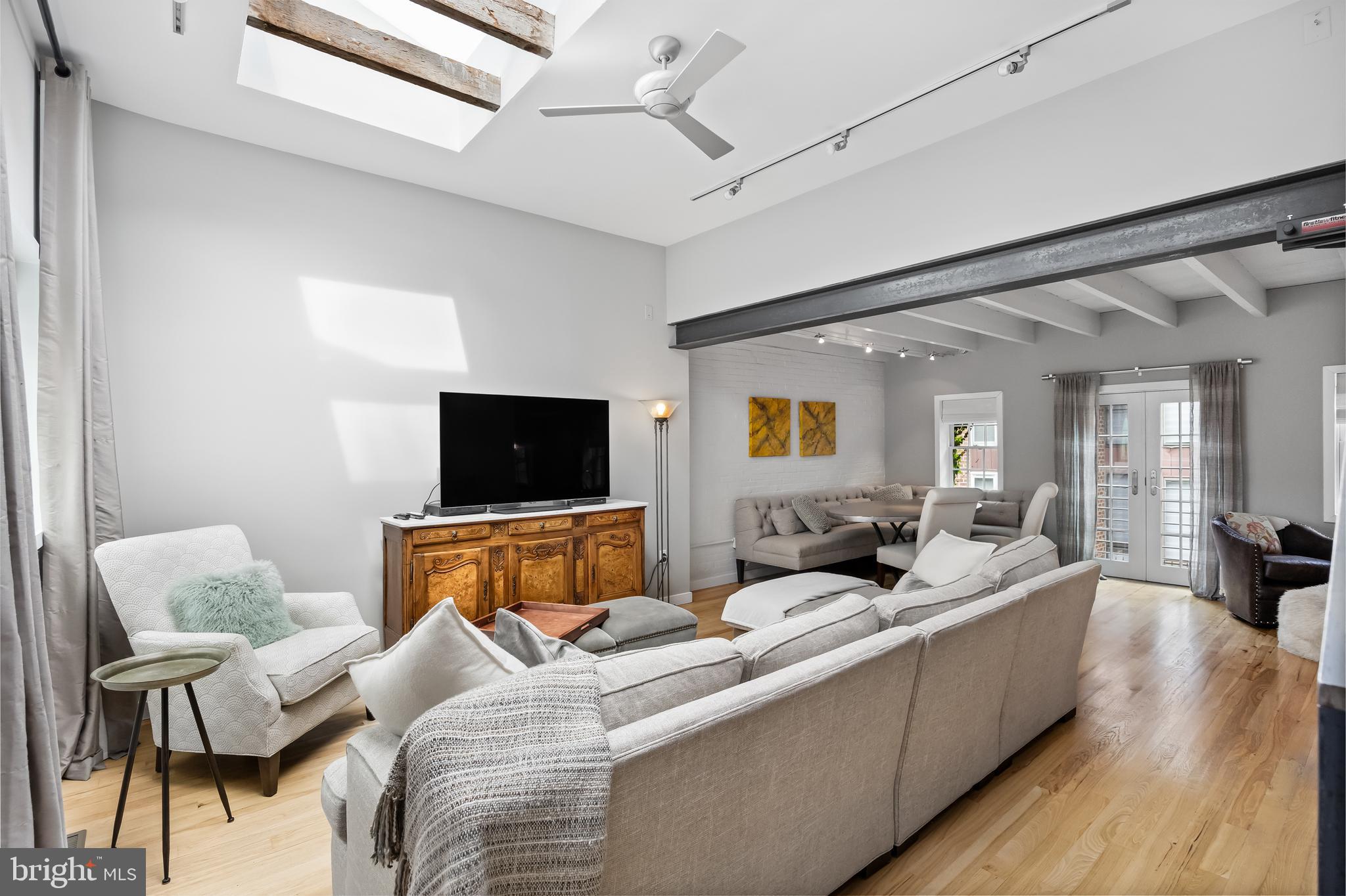 WASHINGTON SQ WEST - Residential