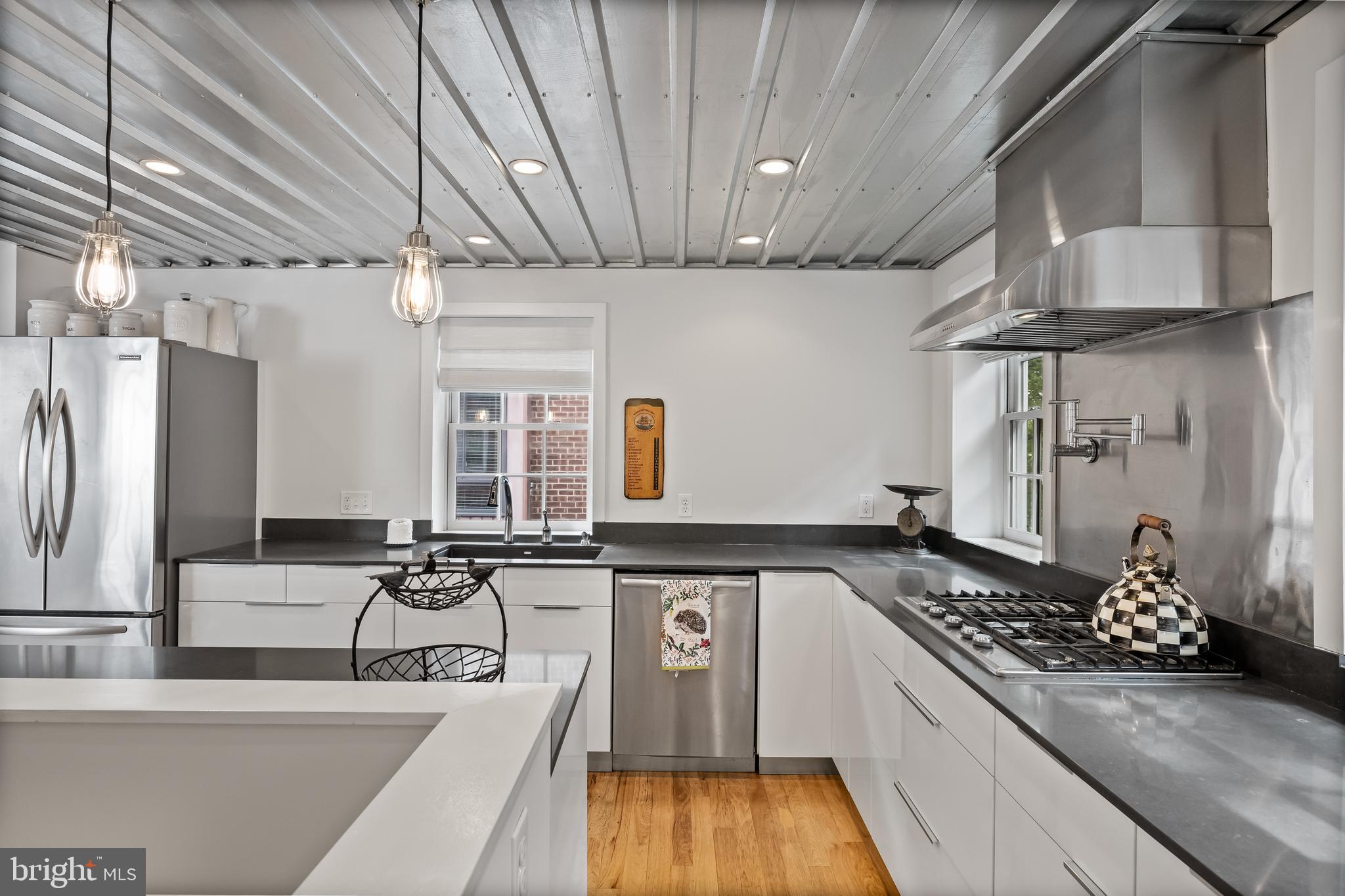 WASHINGTON SQ WEST - Residential