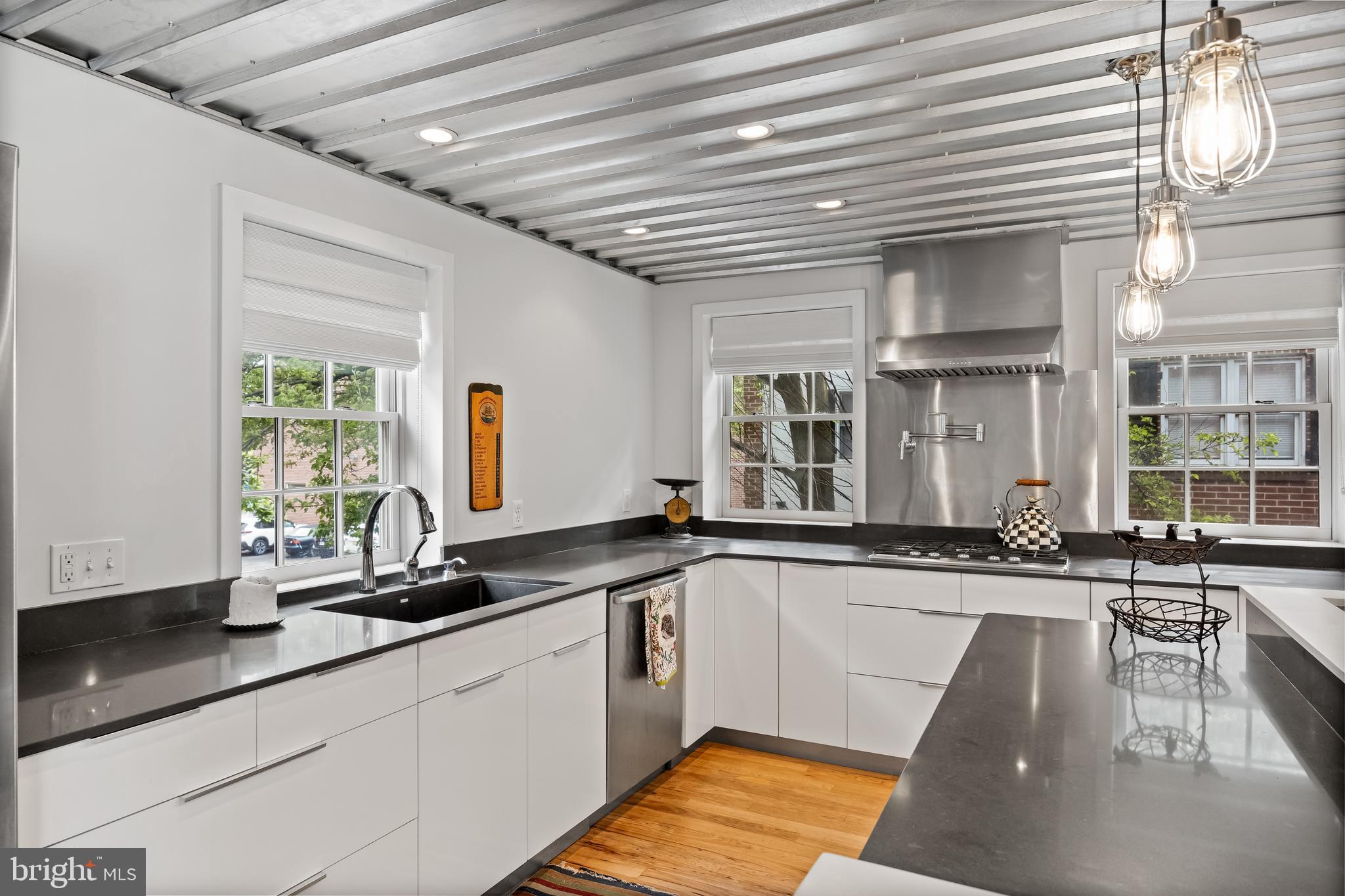 WASHINGTON SQ WEST - Residential