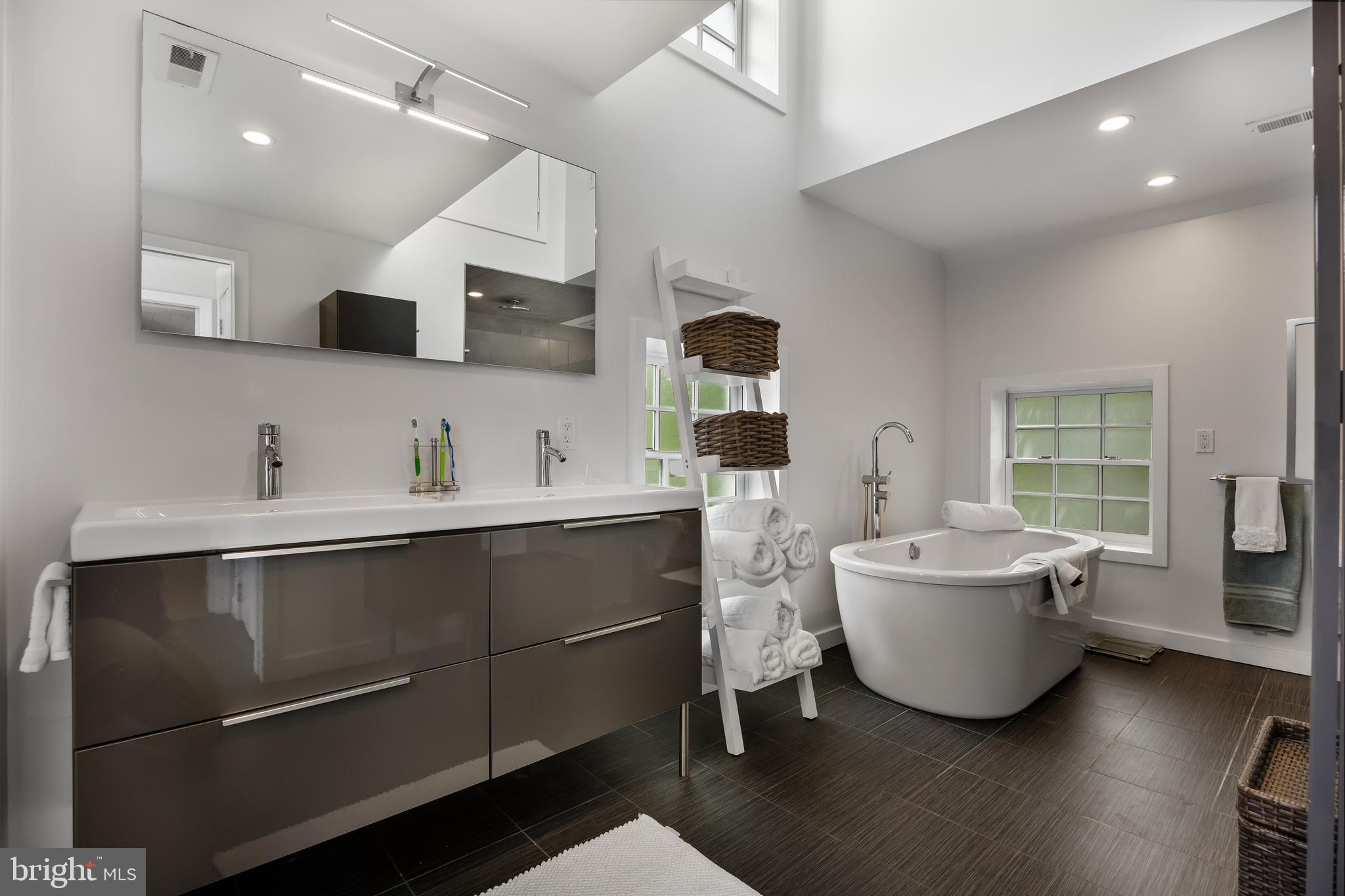 WASHINGTON SQ WEST - Residential