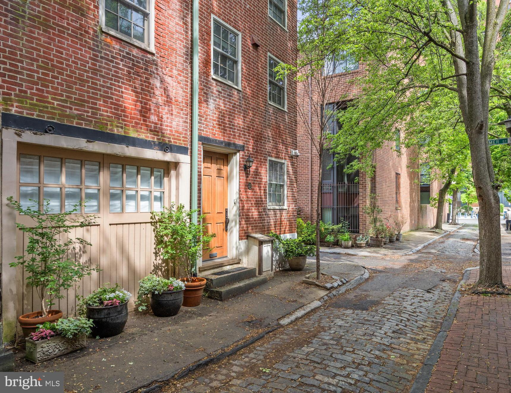 WASHINGTON SQ WEST - Residential