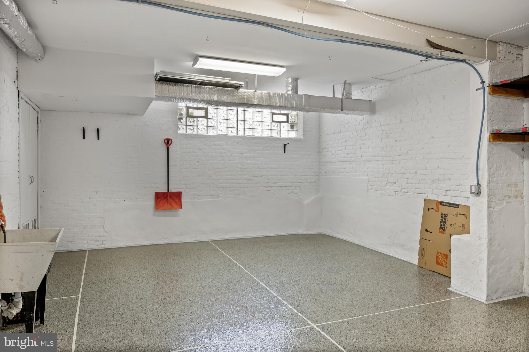 WASHINGTON SQ WEST - Residential