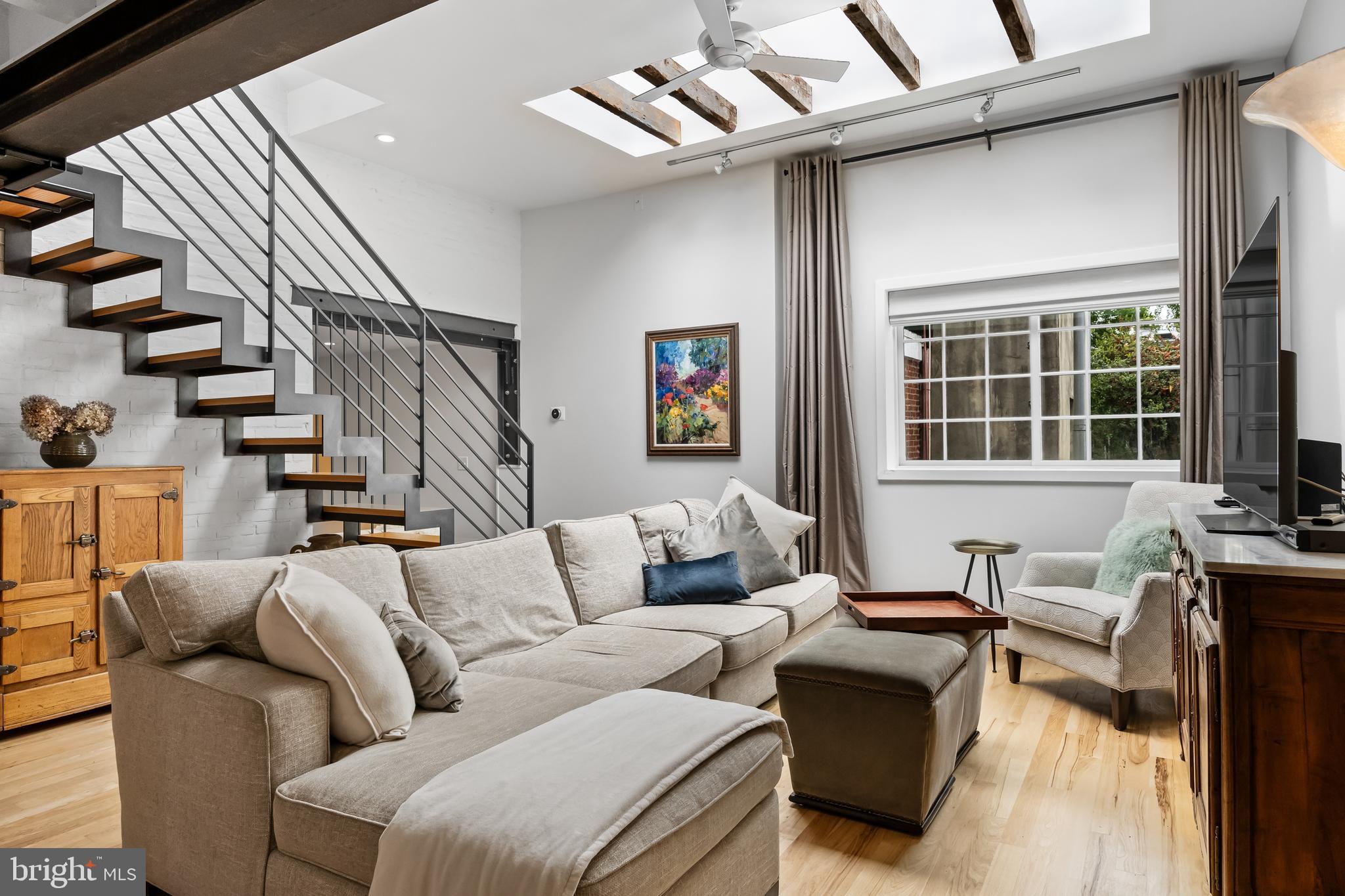 WASHINGTON SQ WEST - Residential