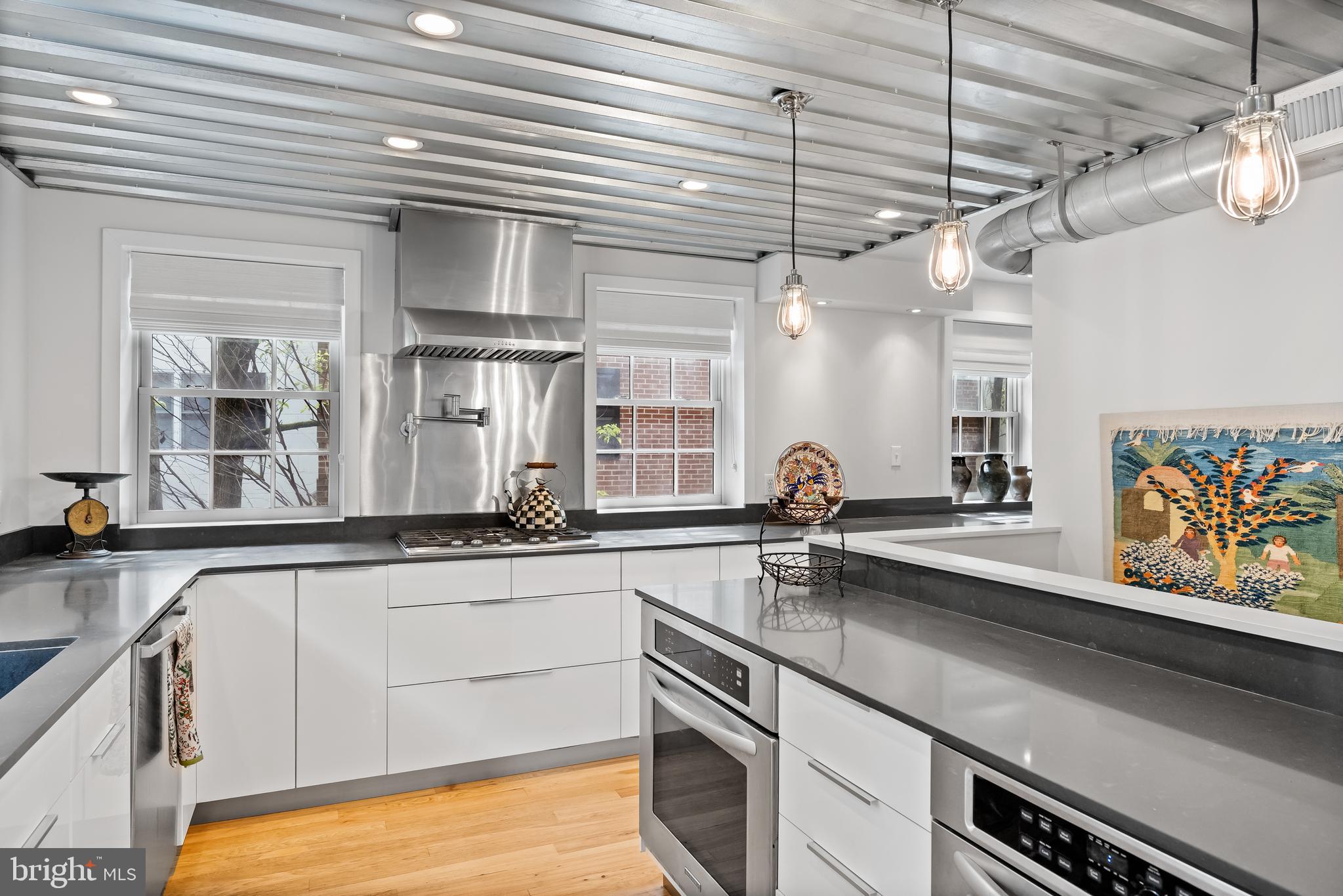 WASHINGTON SQ WEST - Residential