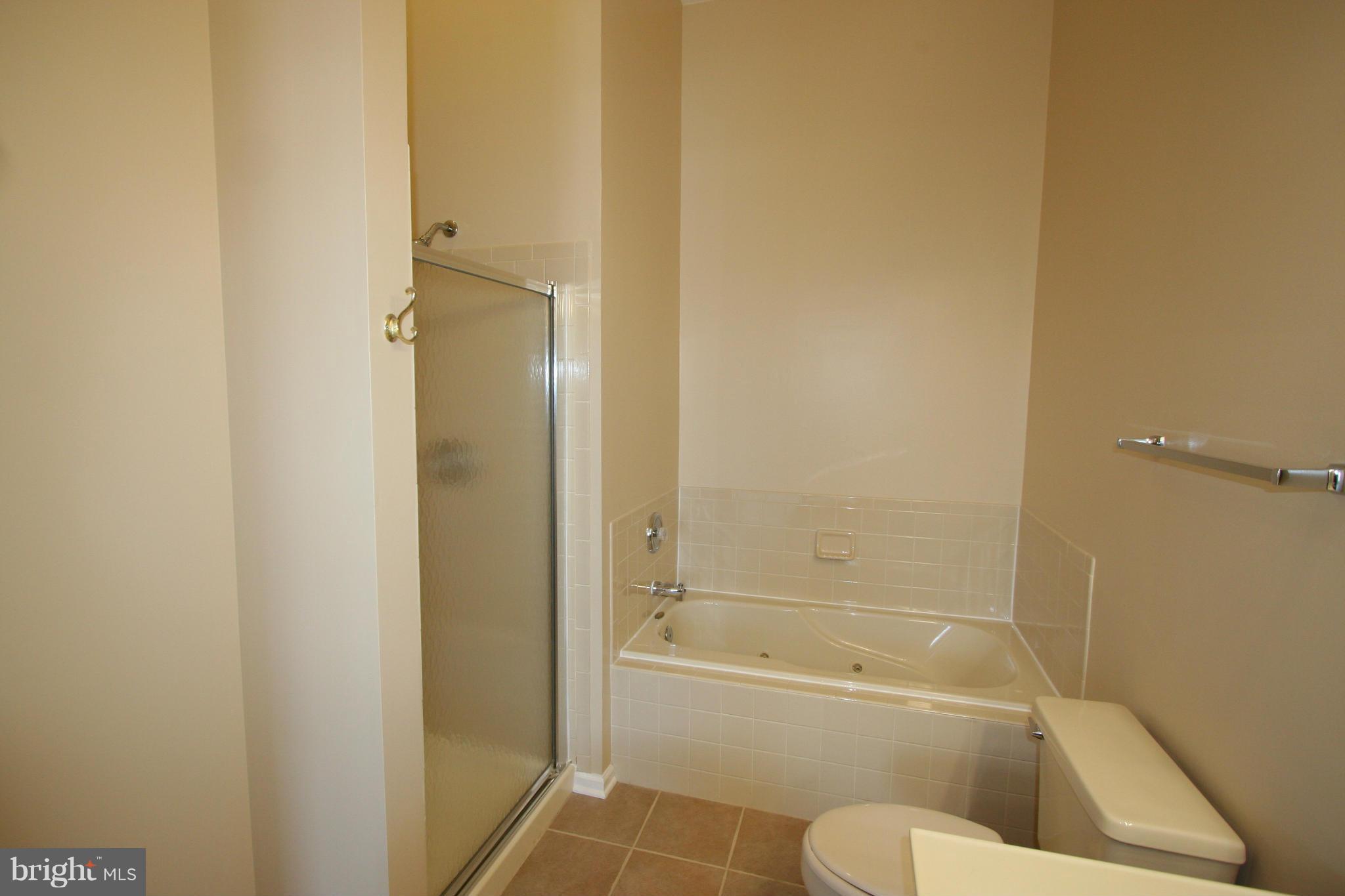 POTOMAC LAKES - Residential Lease